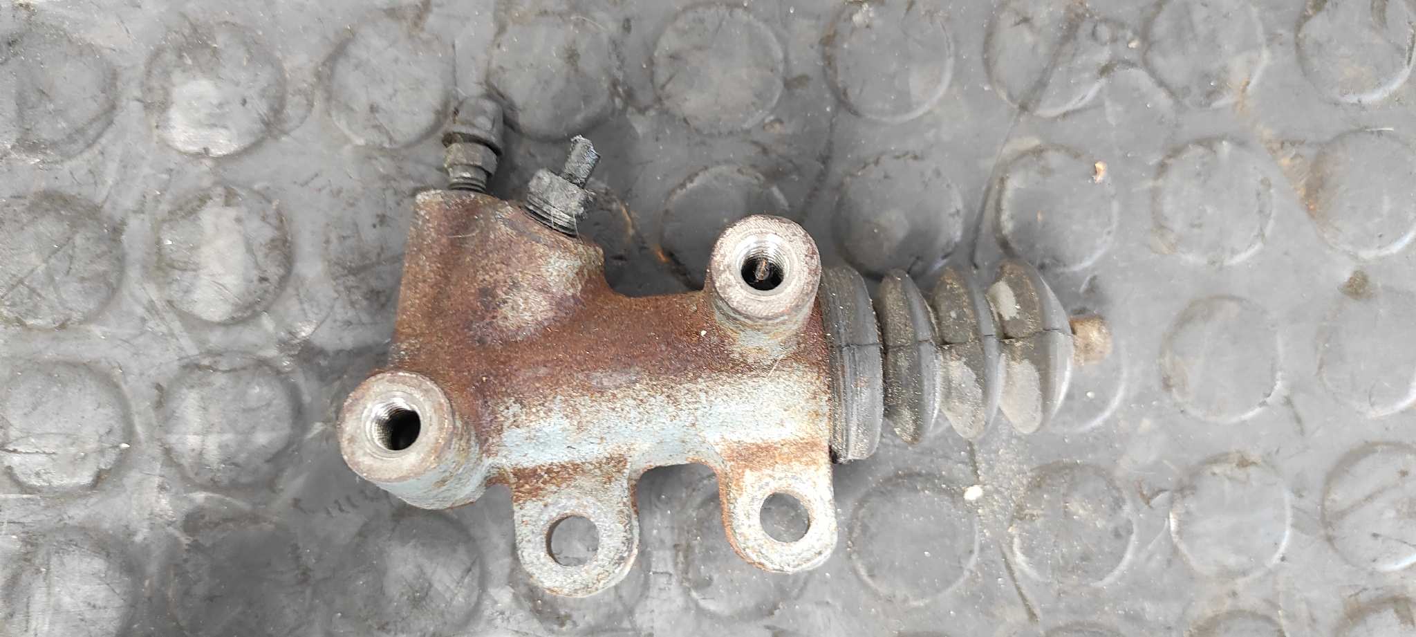 BOMBIN EMBRAGUE TOYOTA YARIS (KSP9/SCP9/NLP9) - vista 4