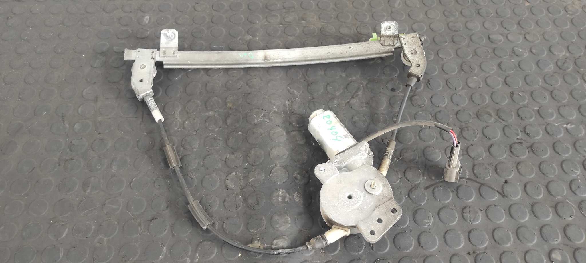 ELEVALUNAS DELANTERO DERECHO AIXAM A741