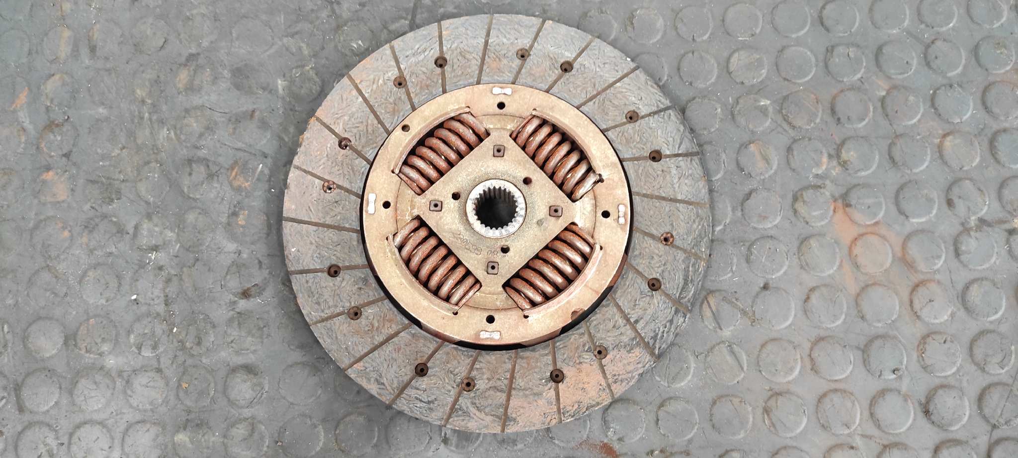 KIT EMBRAGUE NISSAN TERRANO/TERRANO.II (R20) - vista 2