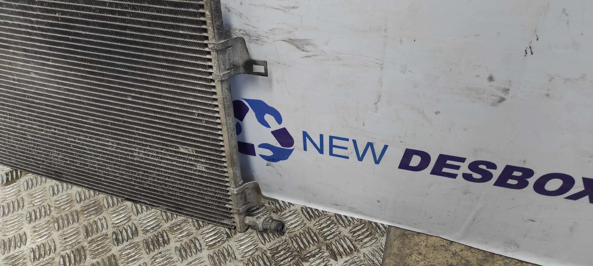 CONDENSADOR / RADIADOR  AIRE ACONDICIONADO RENAULT LAGUNA II GRANDTOUR (KG0) - vista 2