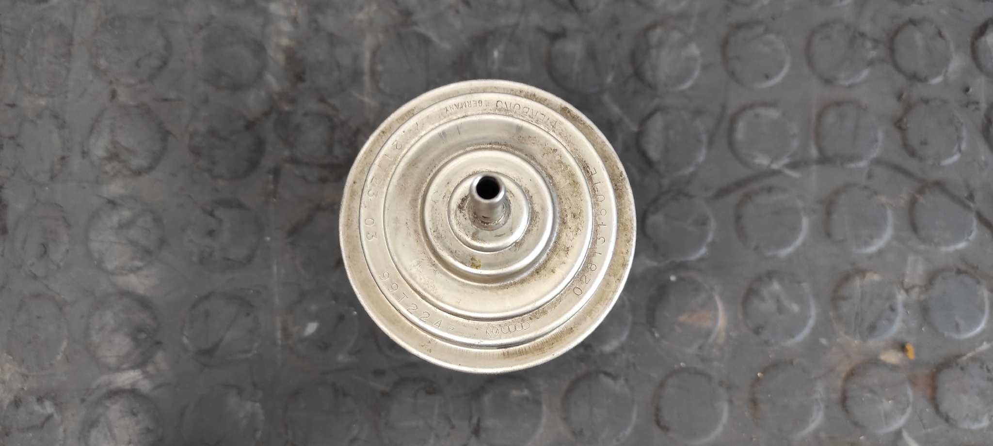 VALVULA EGR VOLKSWAGEN PASSAT BERLINA (3B2) - vista 3