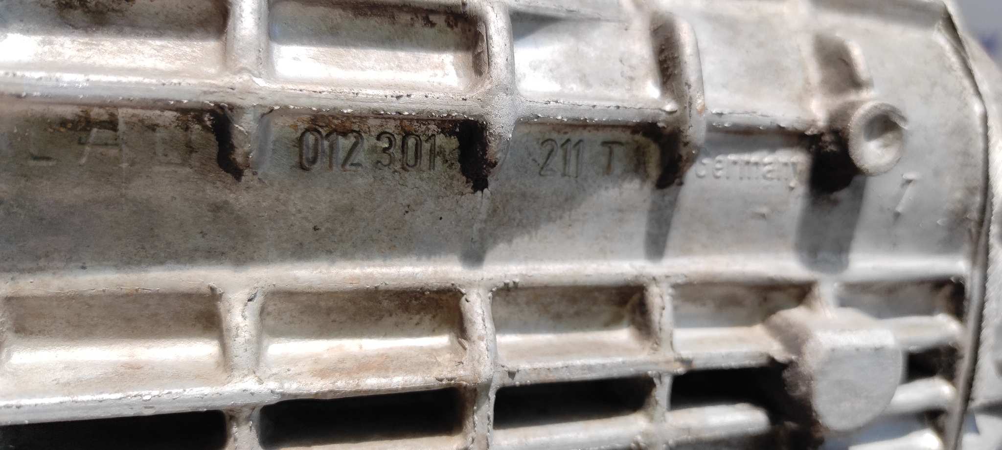 CAJA CAMBIOS VOLKSWAGEN PASSAT BERLINA (3B2) - vista 4