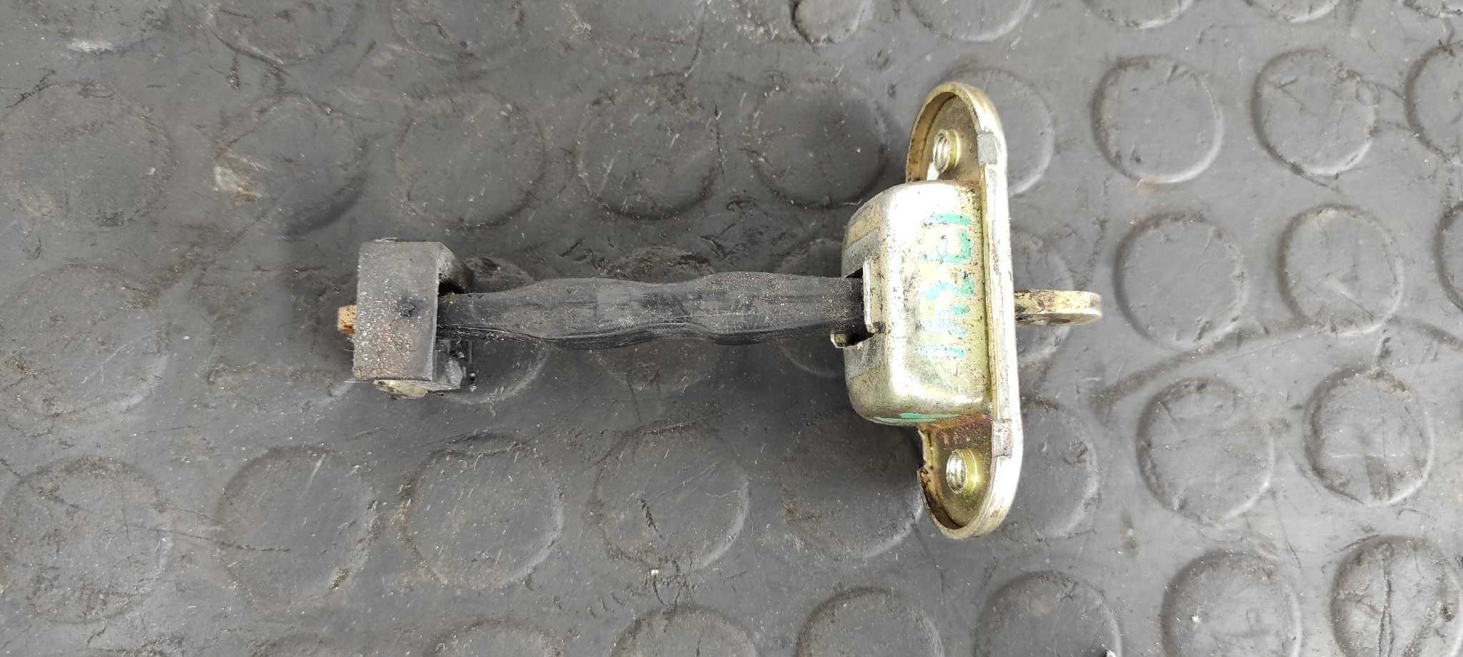 RETENEDOR PUERTA DERECHA SSANGYONG MUSSO