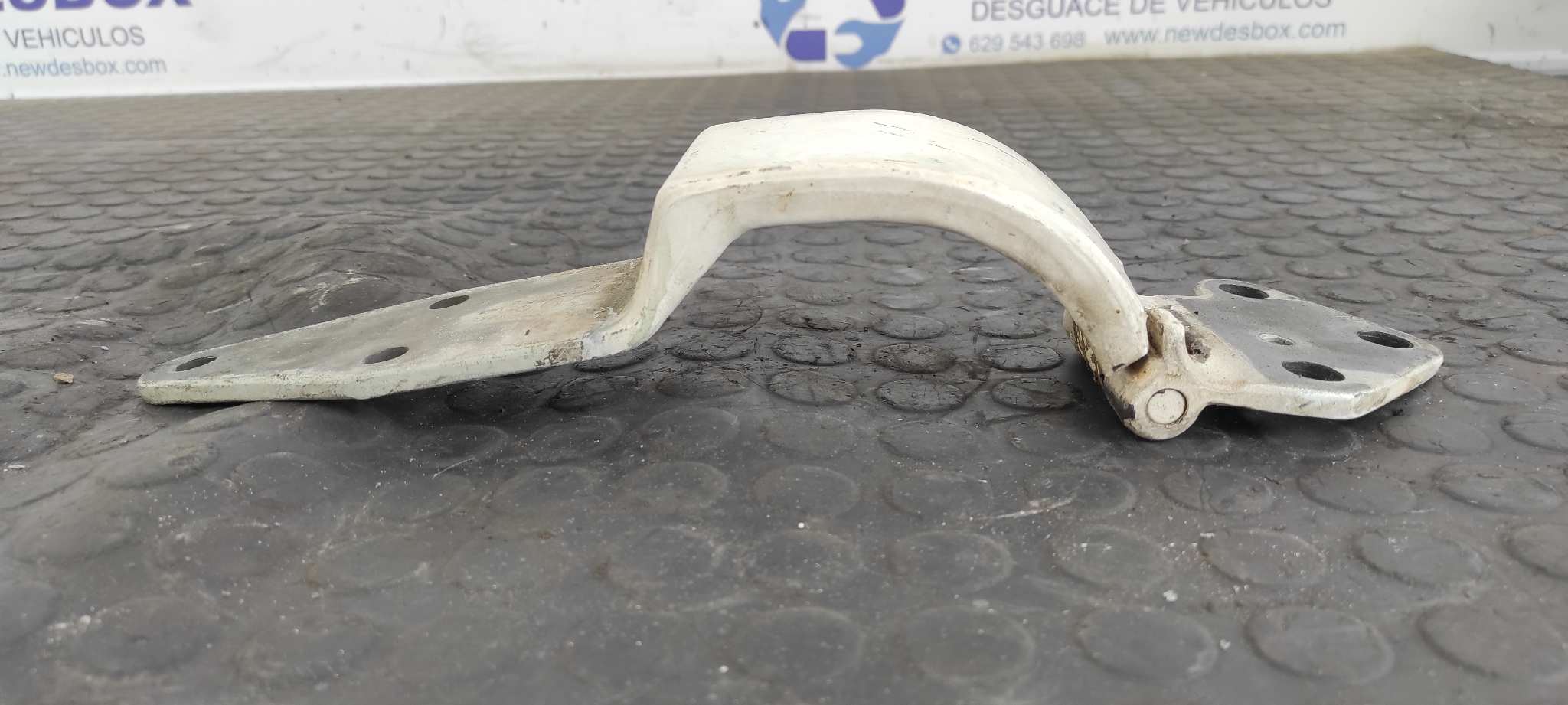 BISAGRAS PORTON  NISSAN VANETTE CARGO - vista 4