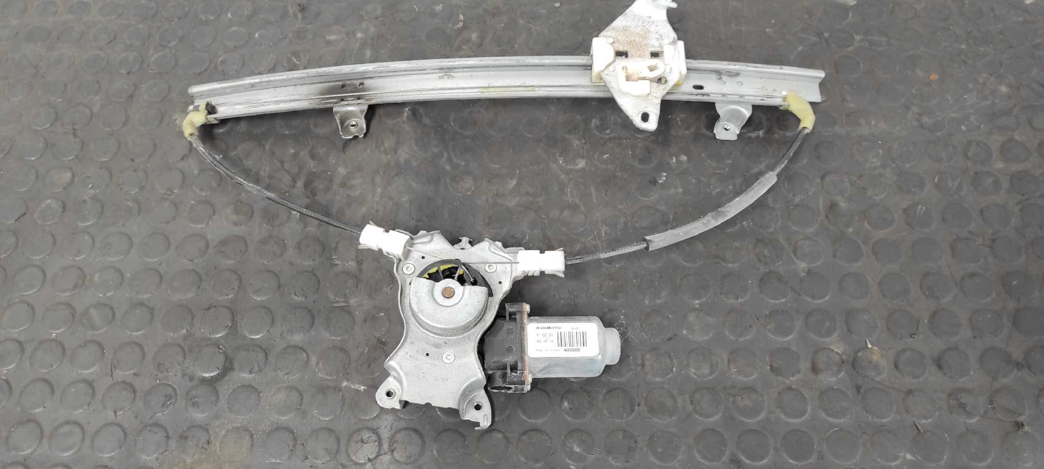 ELEVALUNAS DELANTERO DERECHO NISSAN ALMERA (N16/E)