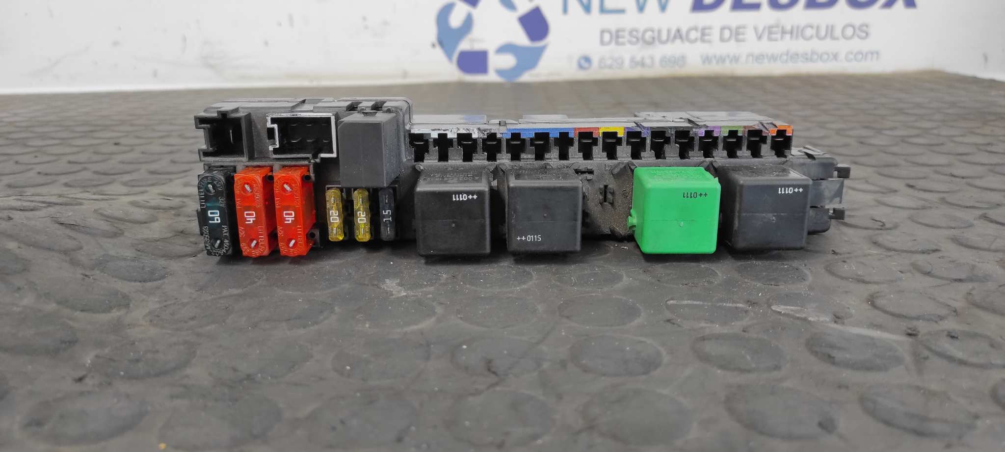 CAJA RELES / FUSIBLES MERCEDES-BENZ CLASE CL (W215) COUPE - vista 2