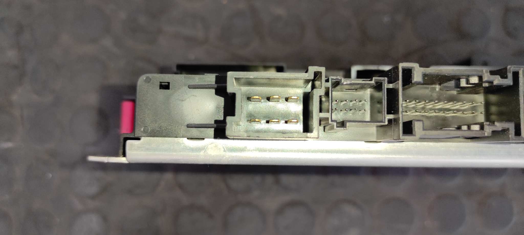 CAJA RELES / FUSIBLES MERCEDES-BENZ CLASE CL (W215) COUPE - vista 9