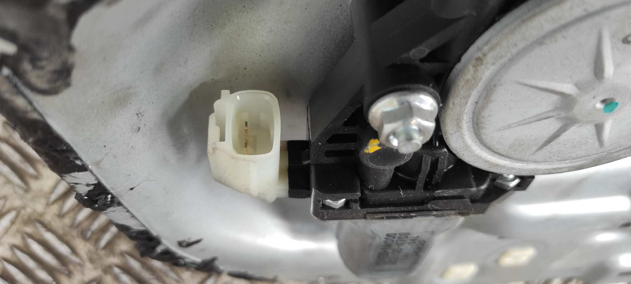 ELEVALUNAS TRASERO IZQUIERDO KIA SOUL - vista 5