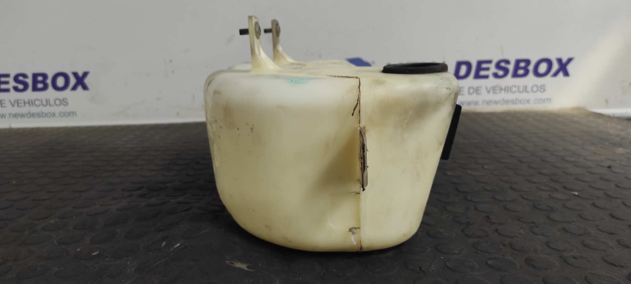 DEPOSITO LIMPIA LAND ROVER DISCOVERY (LT) - vista 3