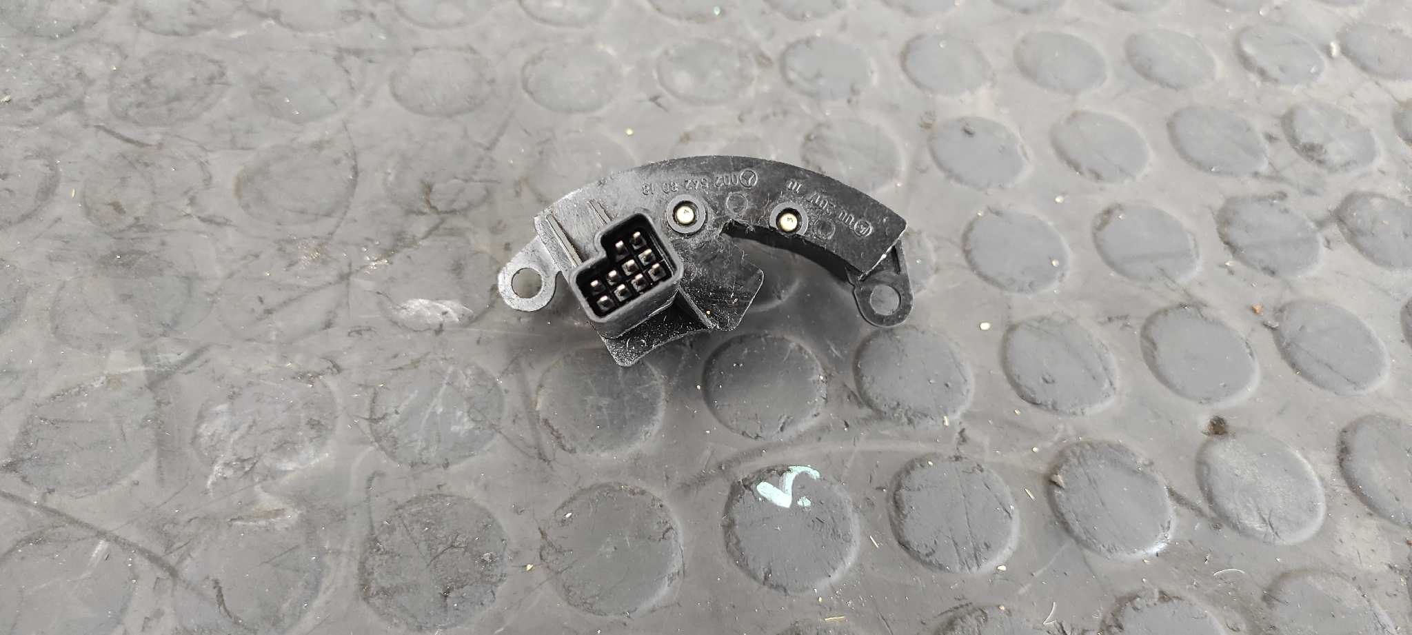 SENSOR MERCEDES-BENZ CLASE E (W211) BERLINA - vista 2