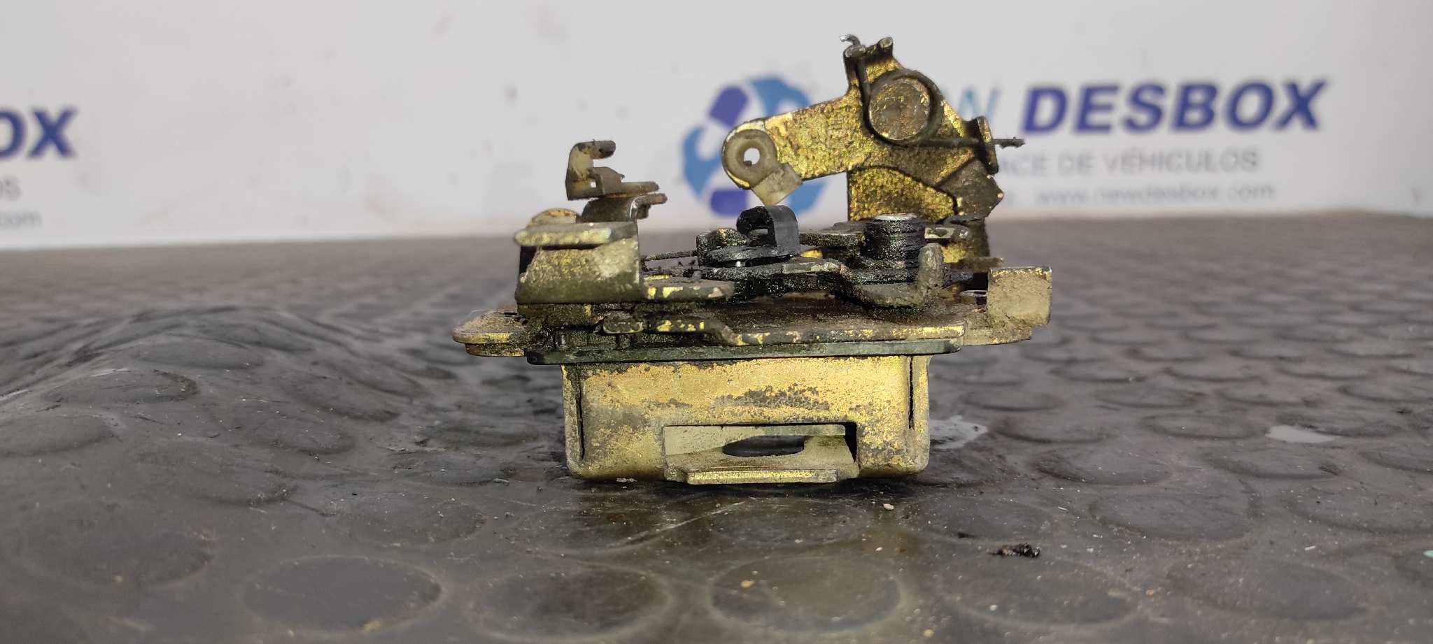 CERRADURA PUERTA DELANTERA DERECHA OPEL KADETT E - vista 4