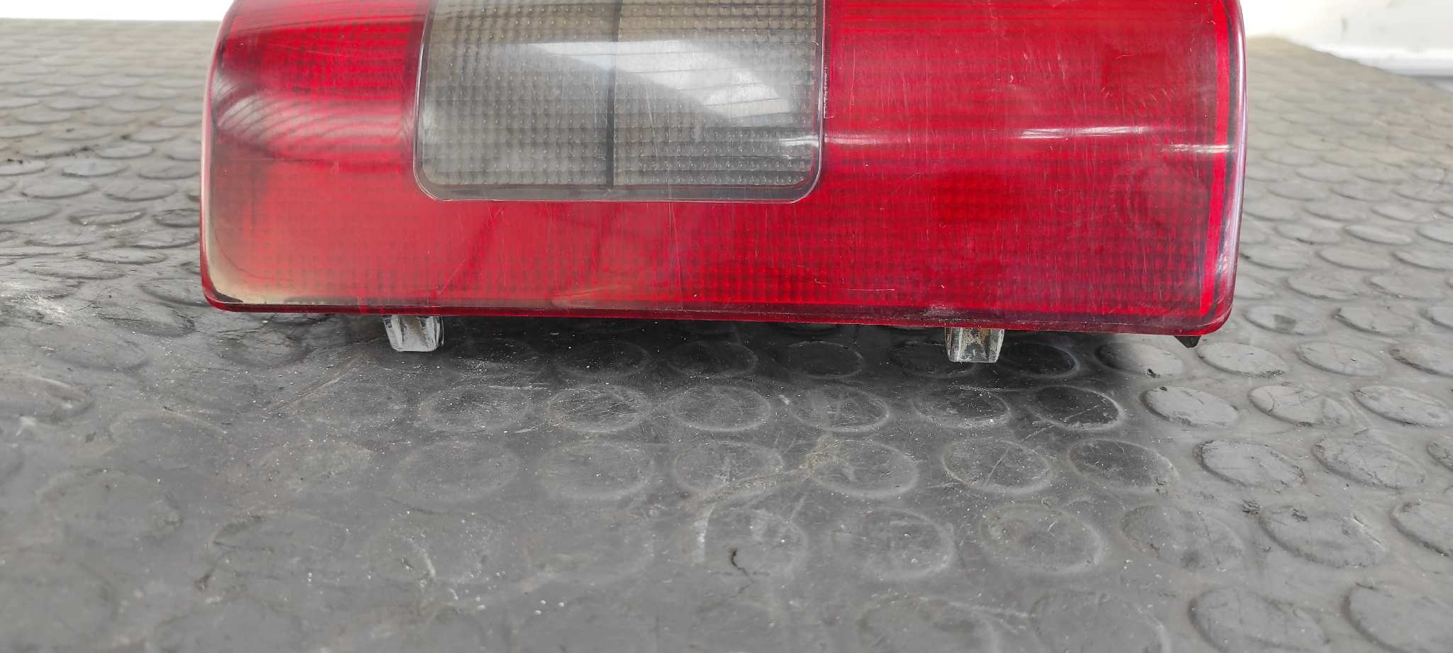 FARO DERECHO PEUGEOT PARTNER (S1) - vista 9