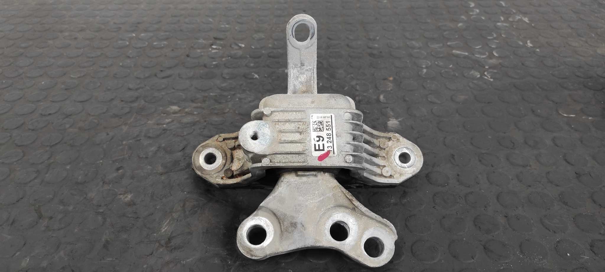 SOPORTE MOTOR IZQUIERDO RENAULT SCENIC II