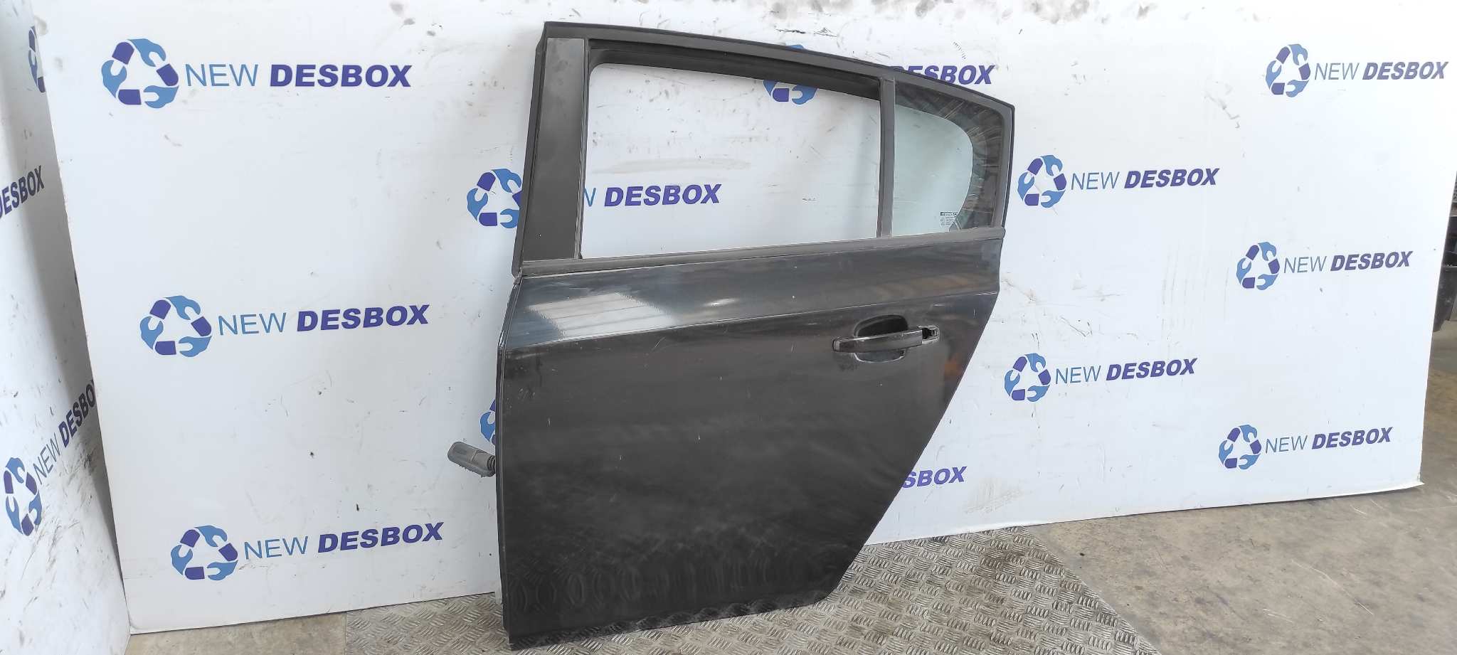 PUERTA TRASERA IZQUIERDA CHEVROLET CRUZE