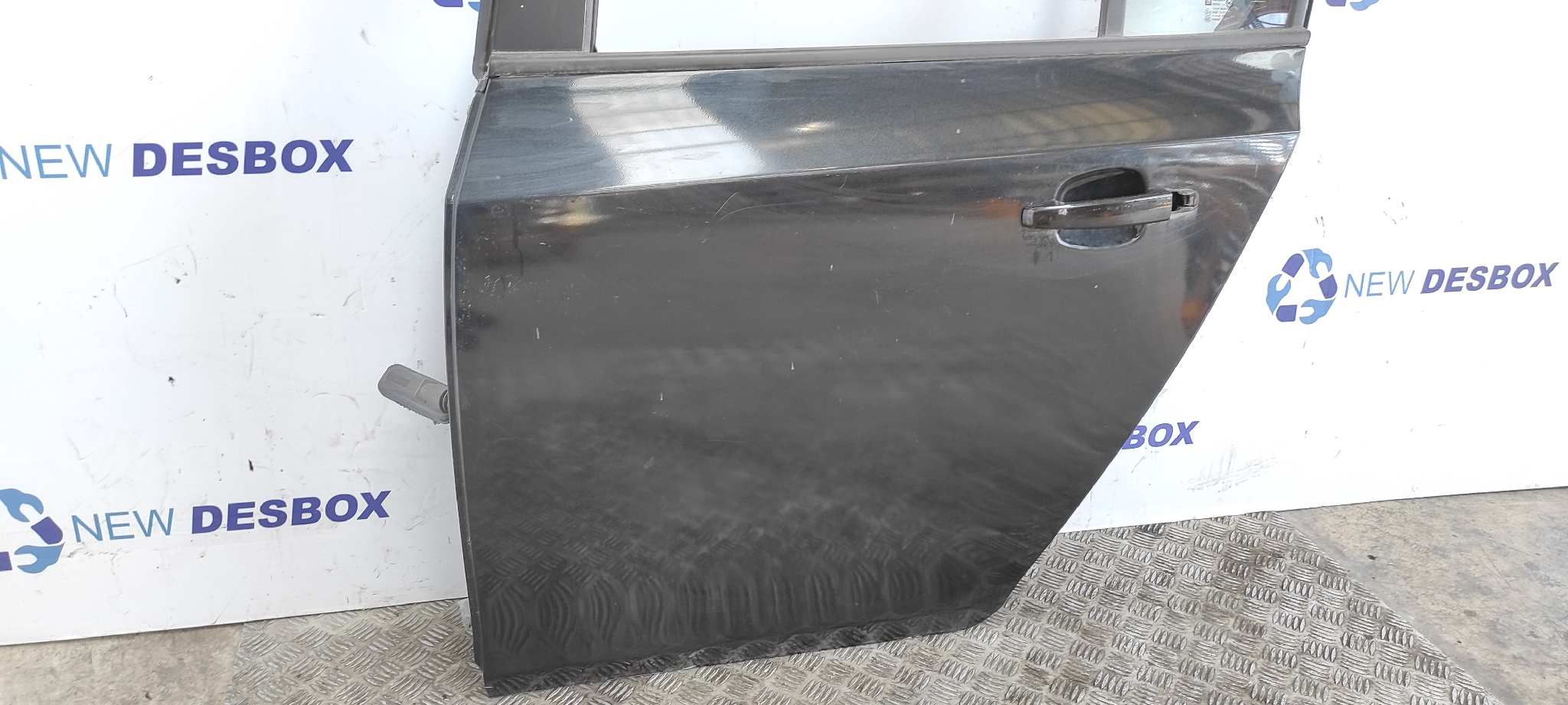 PUERTA TRASERA IZQUIERDA CHEVROLET CRUZE - vista 3