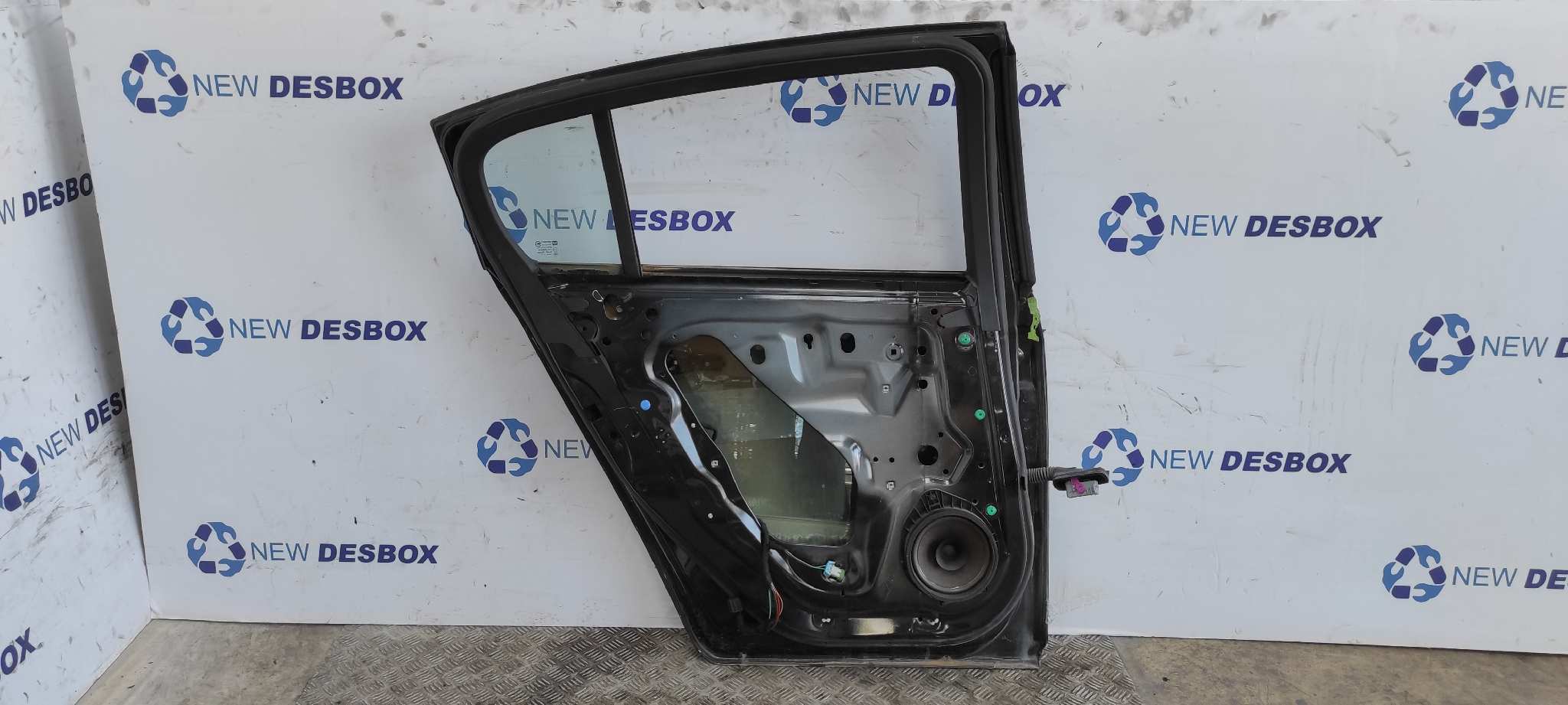 PUERTA TRASERA IZQUIERDA CHEVROLET CRUZE - vista 2