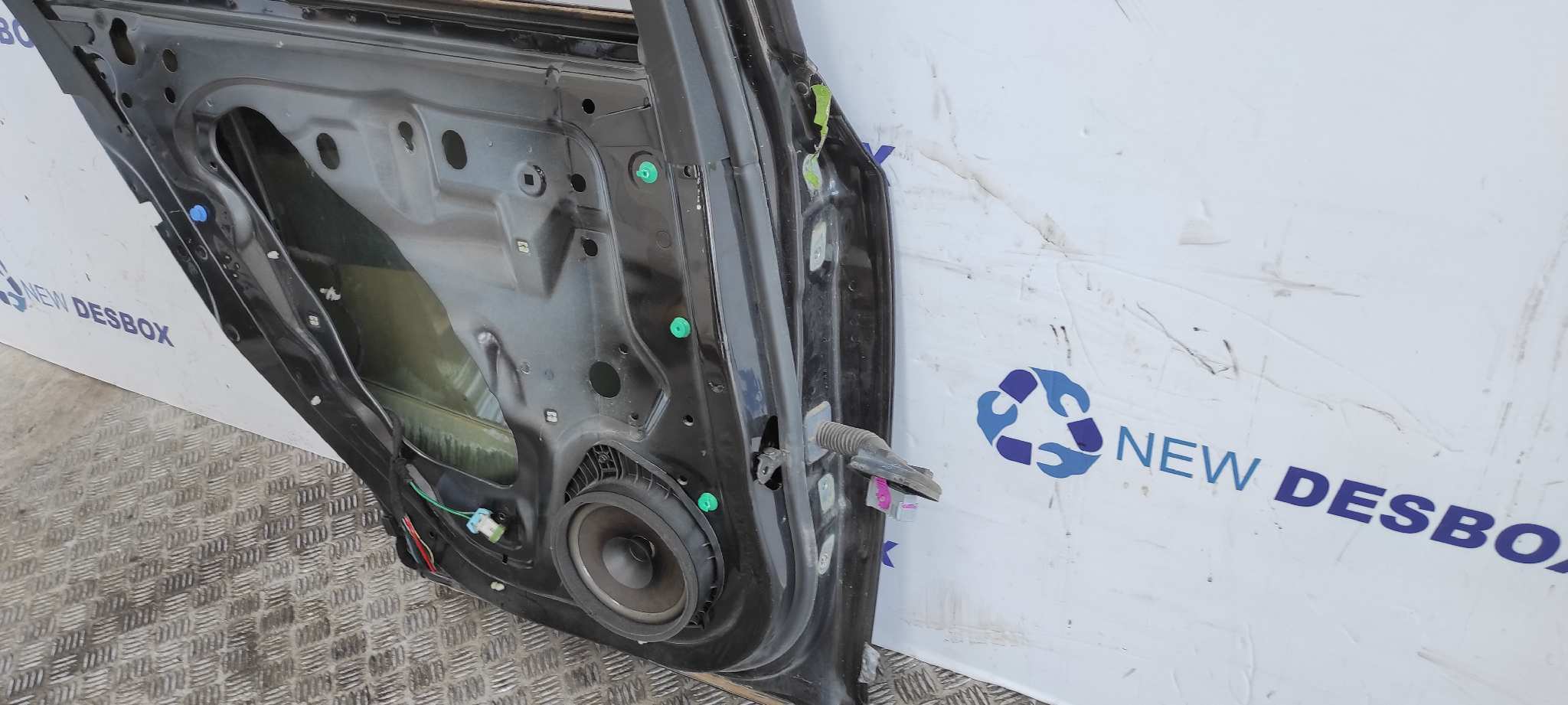 PUERTA TRASERA IZQUIERDA CHEVROLET CRUZE - vista 6