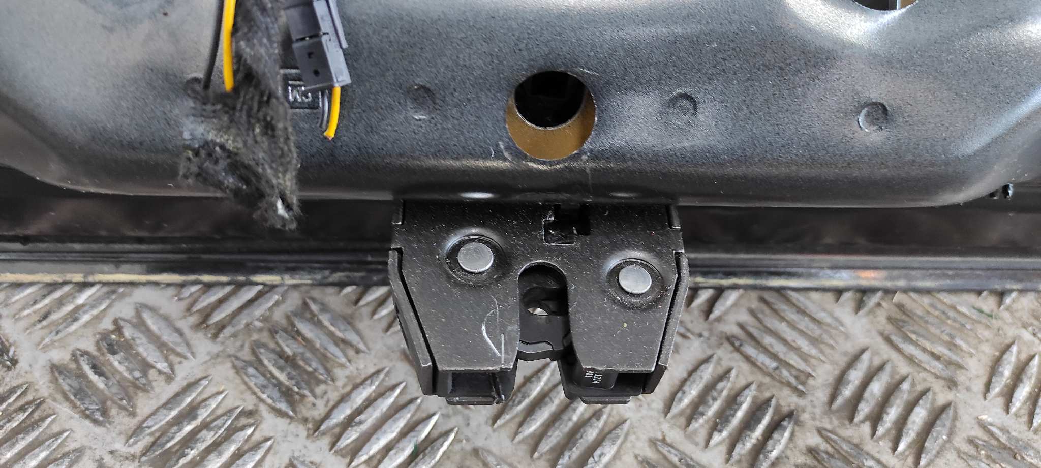 PORTON TRASERO CHEVROLET CRUZE - vista 4