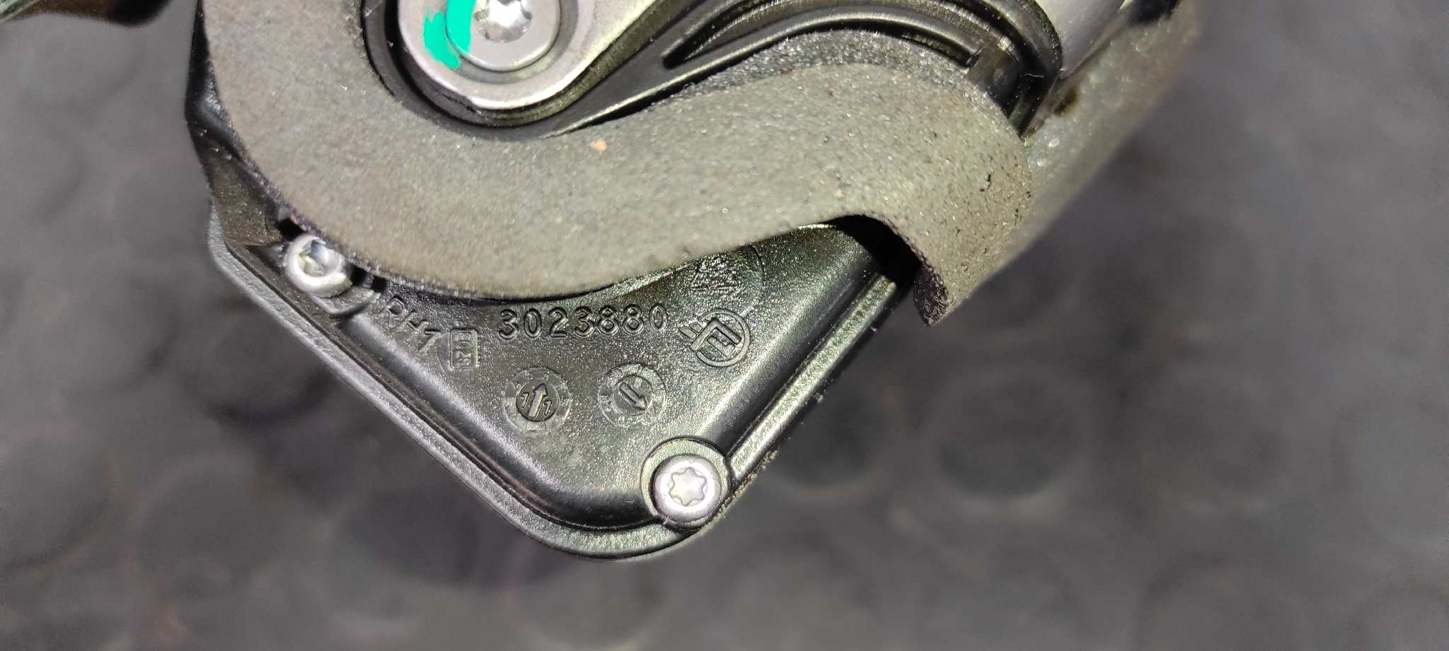 CERRADURA PUERTA TRASERA DERECHA CHEVROLET CRUZE - vista 4