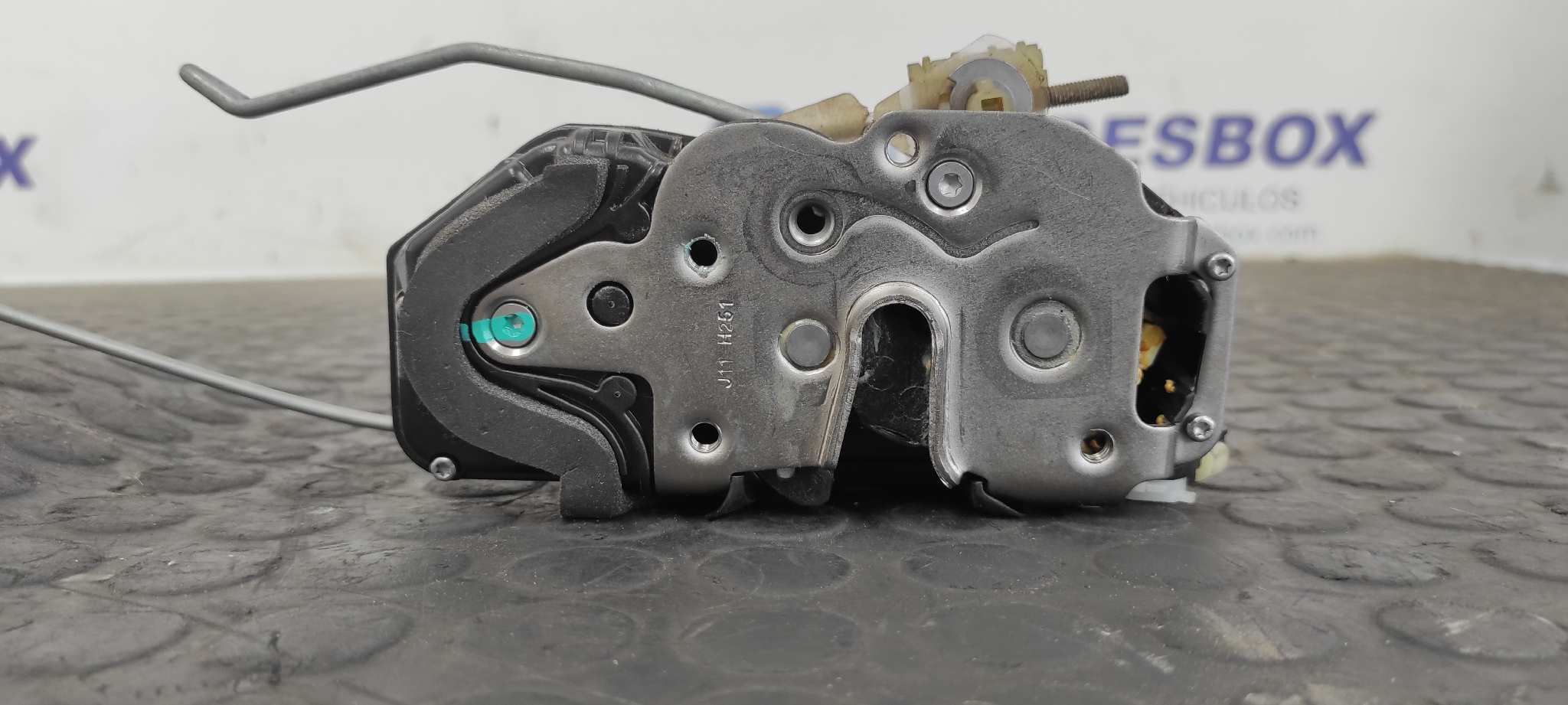 CERRADURA PUERTA DELANTERA DERECHA CHEVROLET CRUZE - vista 8