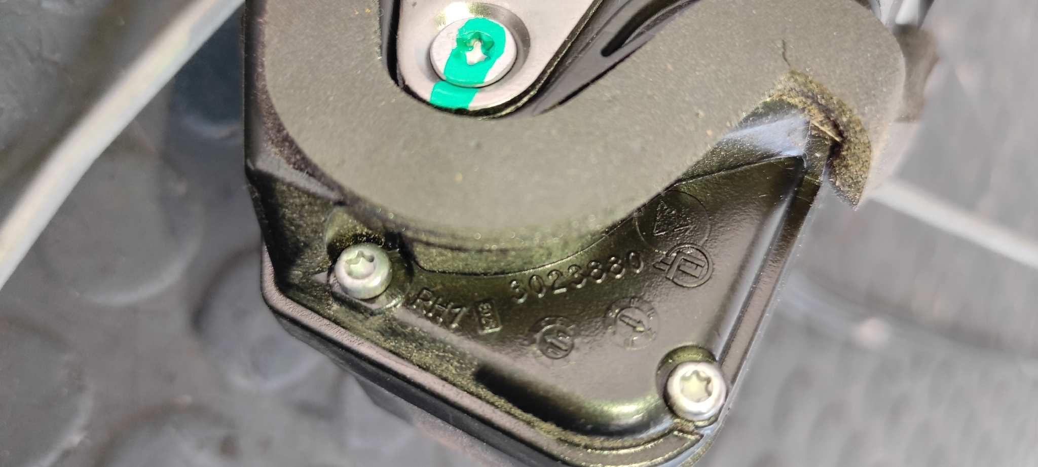 CERRADURA PUERTA DELANTERA DERECHA CHEVROLET CRUZE - vista 5