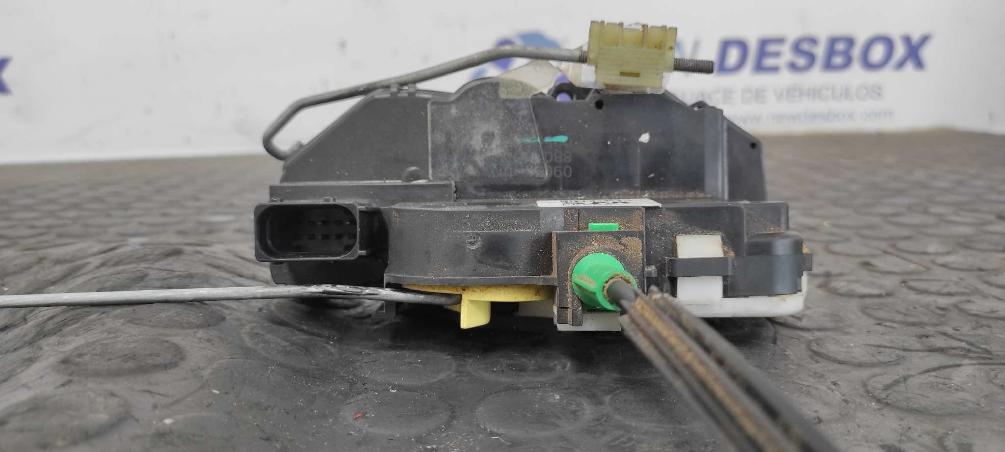 CERRADURA PUERTA TRASERA IZQUIERDA CHEVROLET CRUZE - vista 2