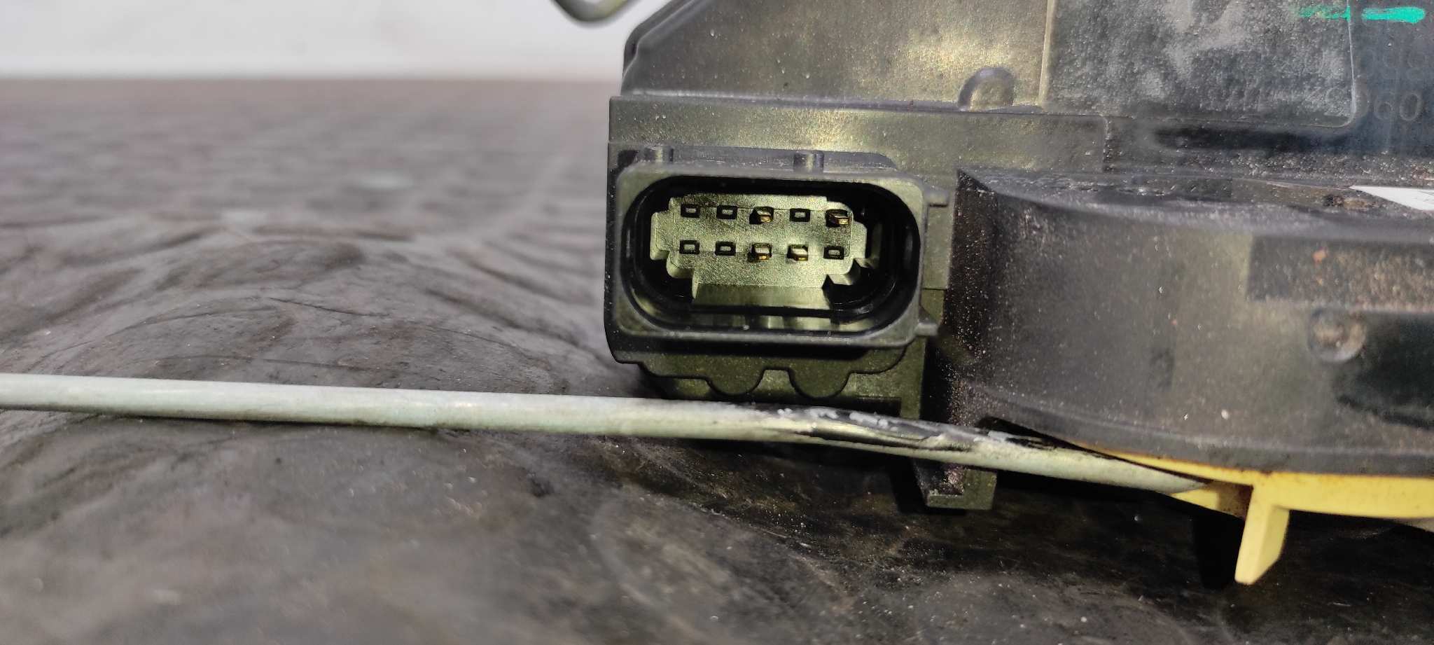 CERRADURA PUERTA TRASERA IZQUIERDA CHEVROLET CRUZE - vista 8