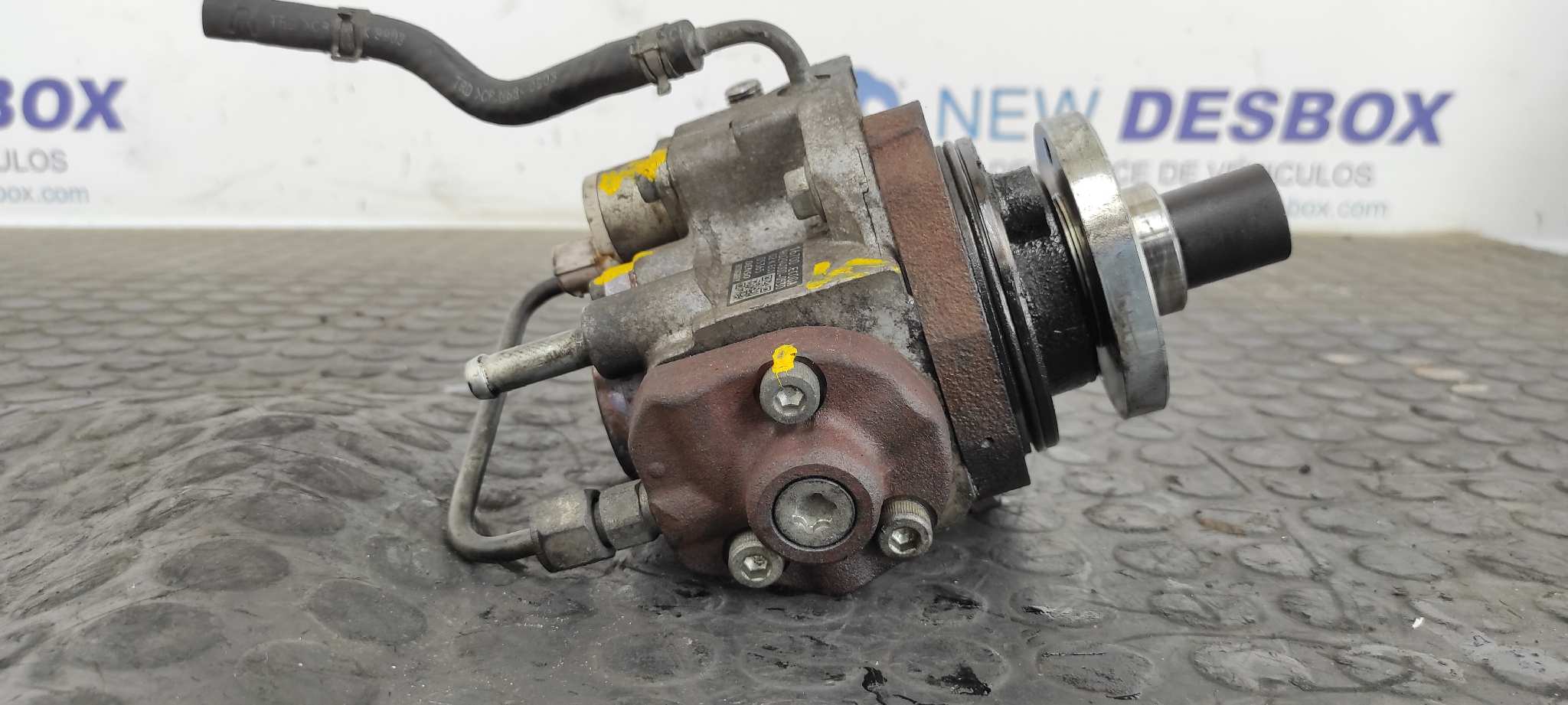 BOMBA INYECCION NISSAN CABSTAR - vista 3