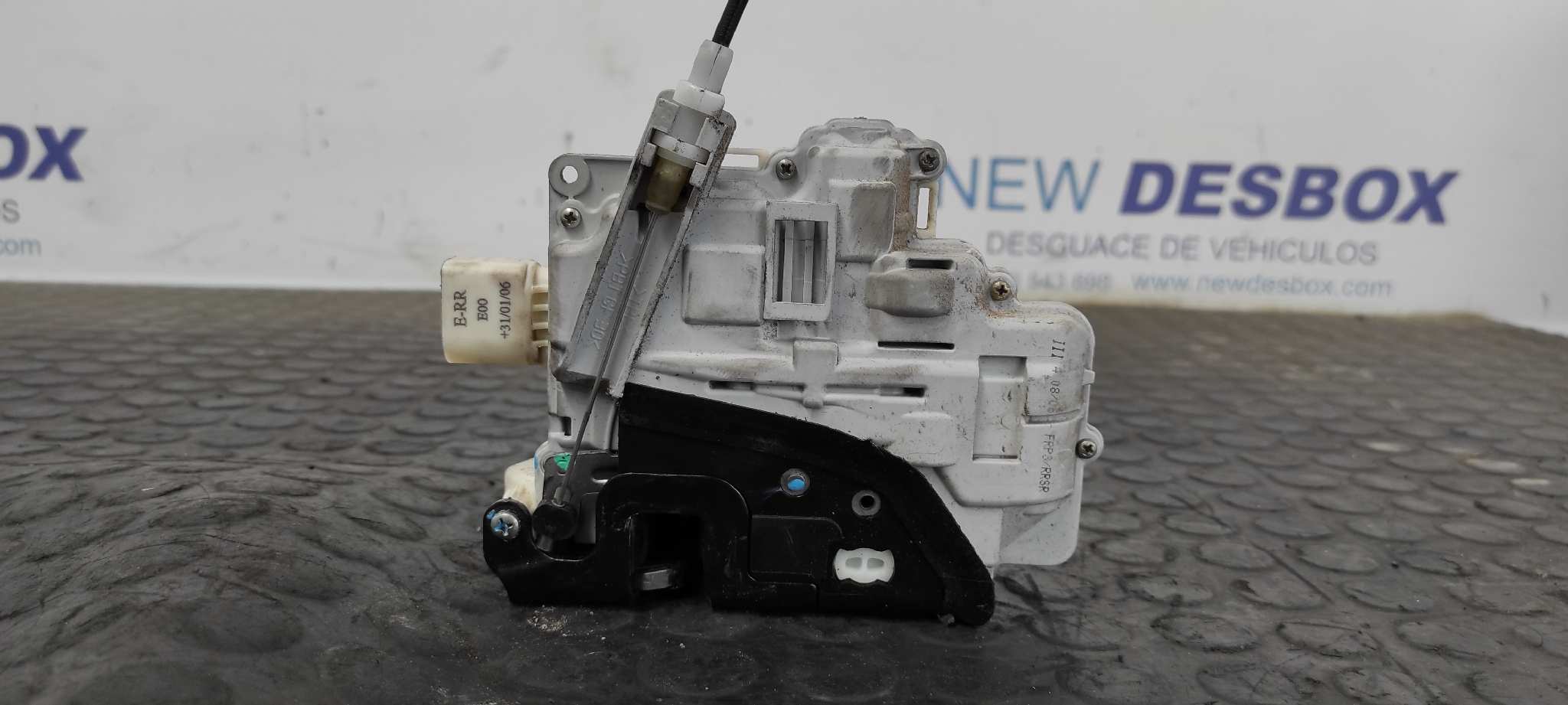 CERRADURA PUERTA DELANTERA DERECHA AUDI A4 AVANT (8E) - vista 3