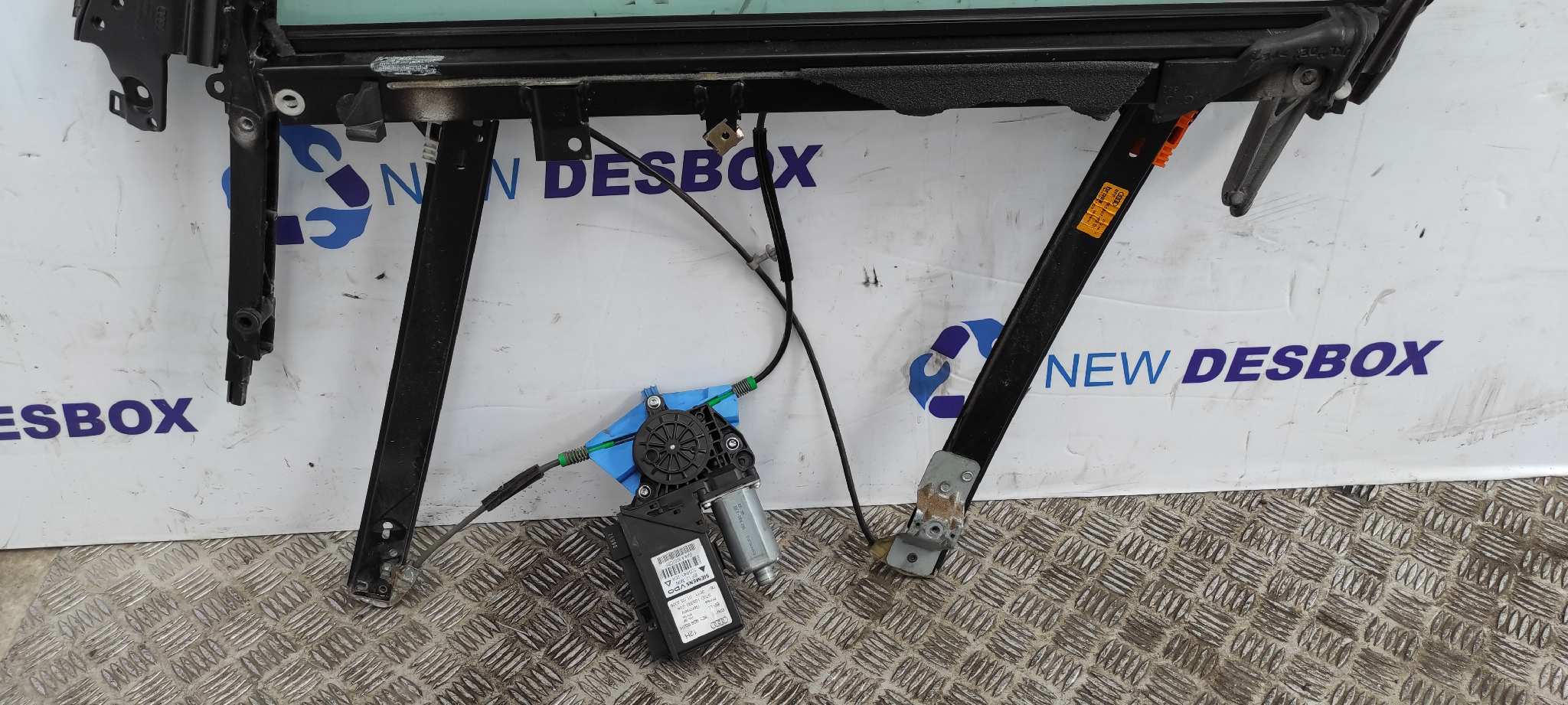 ELEVALUNAS DELANTERO DERECHO AUDI A4 AVANT (8E) - vista 2