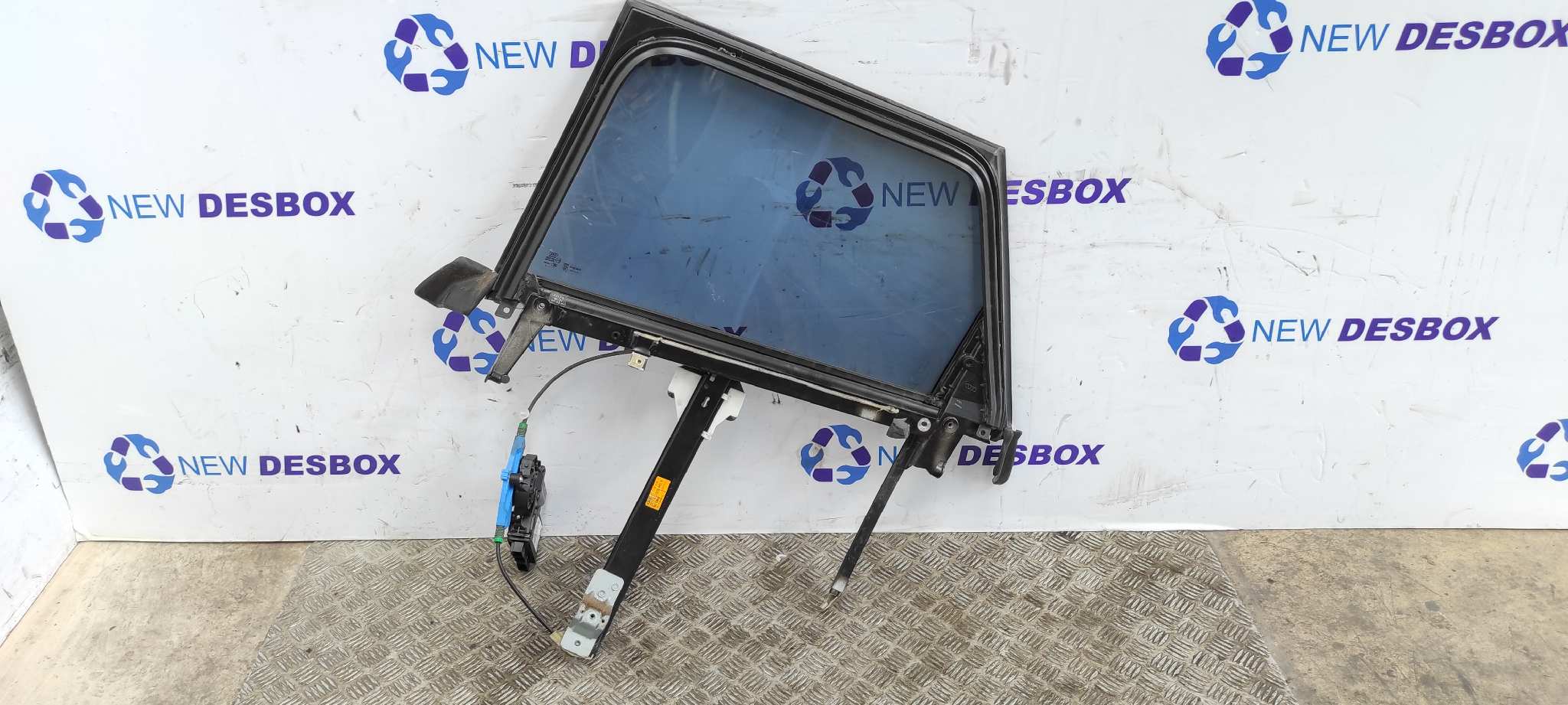 ELEVALUNAS TRASERO DERECHO AUDI A4 AVANT (8E) - vista 3