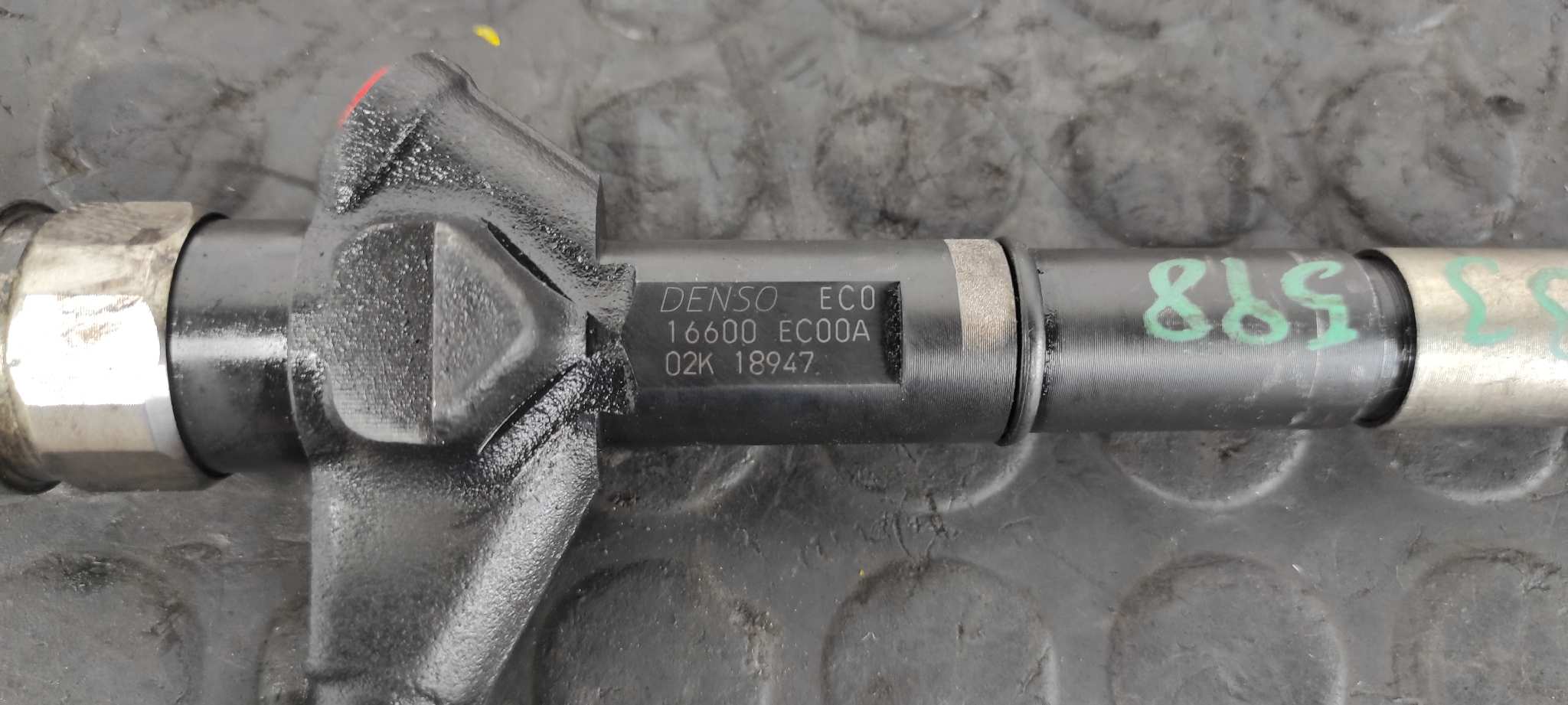 INYECTOR NISSAN CABSTAR - vista 4