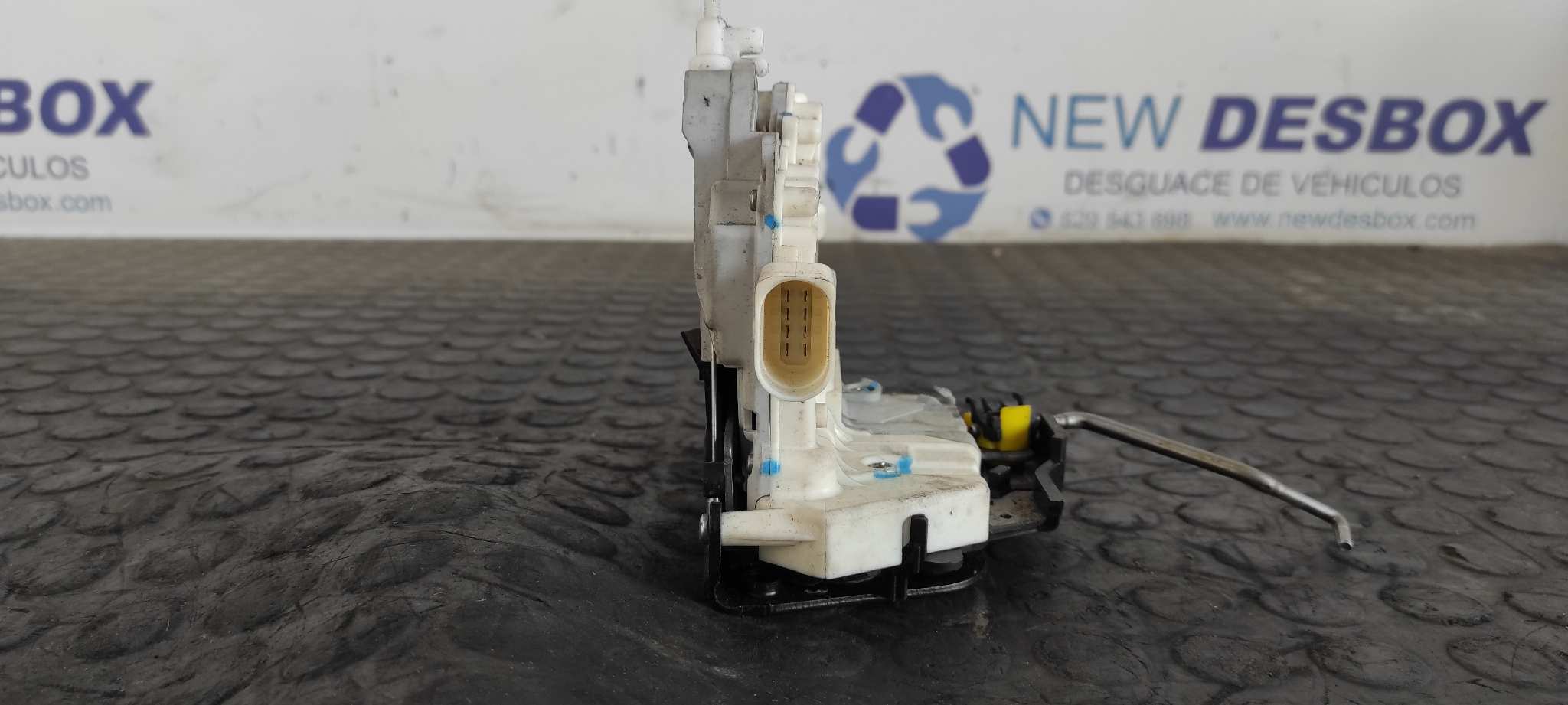 CERRADURA PUERTA TRASERA IZQUIERDA AUDI A4 AVANT (8E) - vista 4