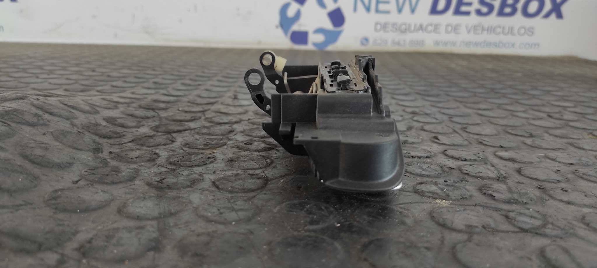 MANETA DELANTERA DERECHA AUDI A4 AVANT (8E) - vista 4