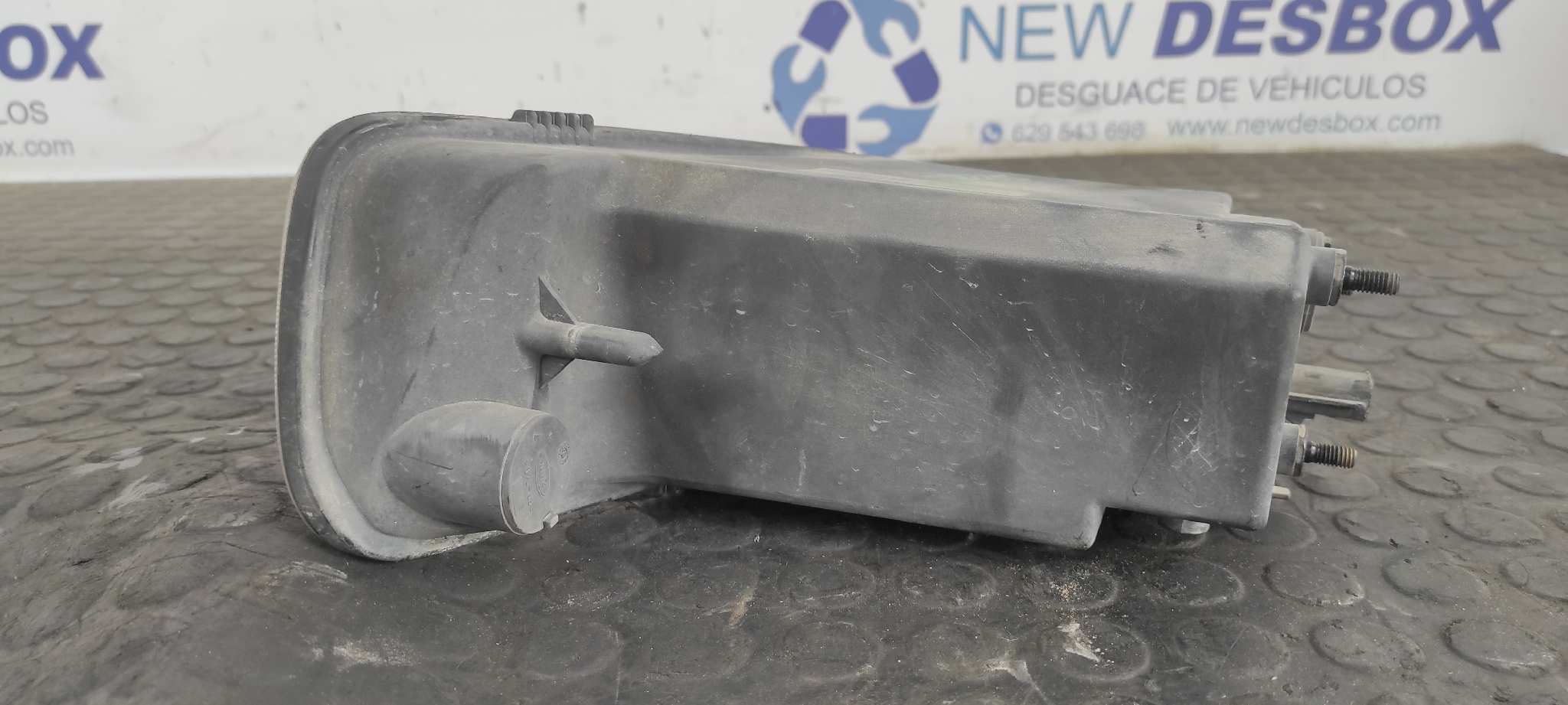 FARO ANTINIEBLA DERECHO CHRYSLER VOYAGER (RG) - vista 6