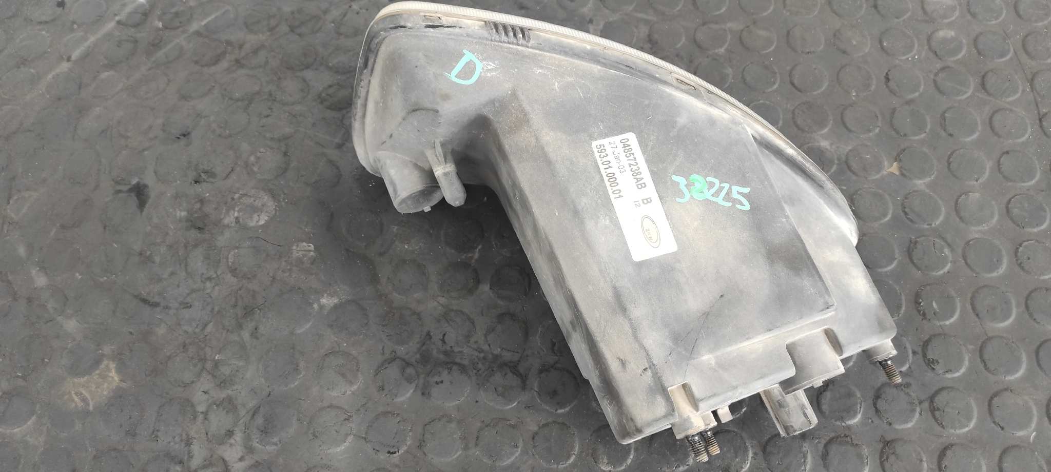 FARO ANTINIEBLA DERECHO CHRYSLER VOYAGER (RG) - vista 3