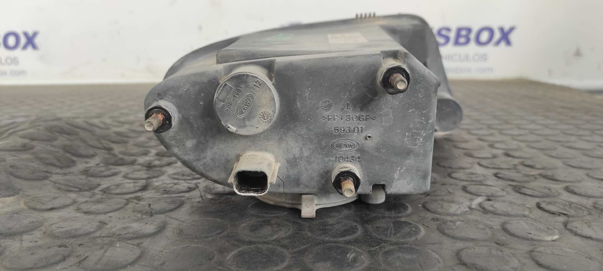 FARO ANTINIEBLA IZQUIERDO CHRYSLER VOYAGER (RG) - vista 5