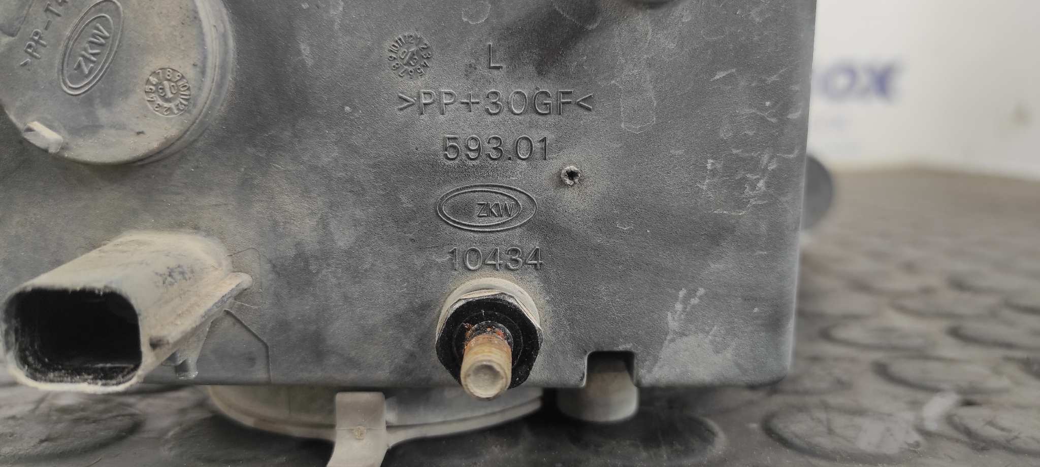 FARO ANTINIEBLA IZQUIERDO CHRYSLER VOYAGER (RG) - vista 6