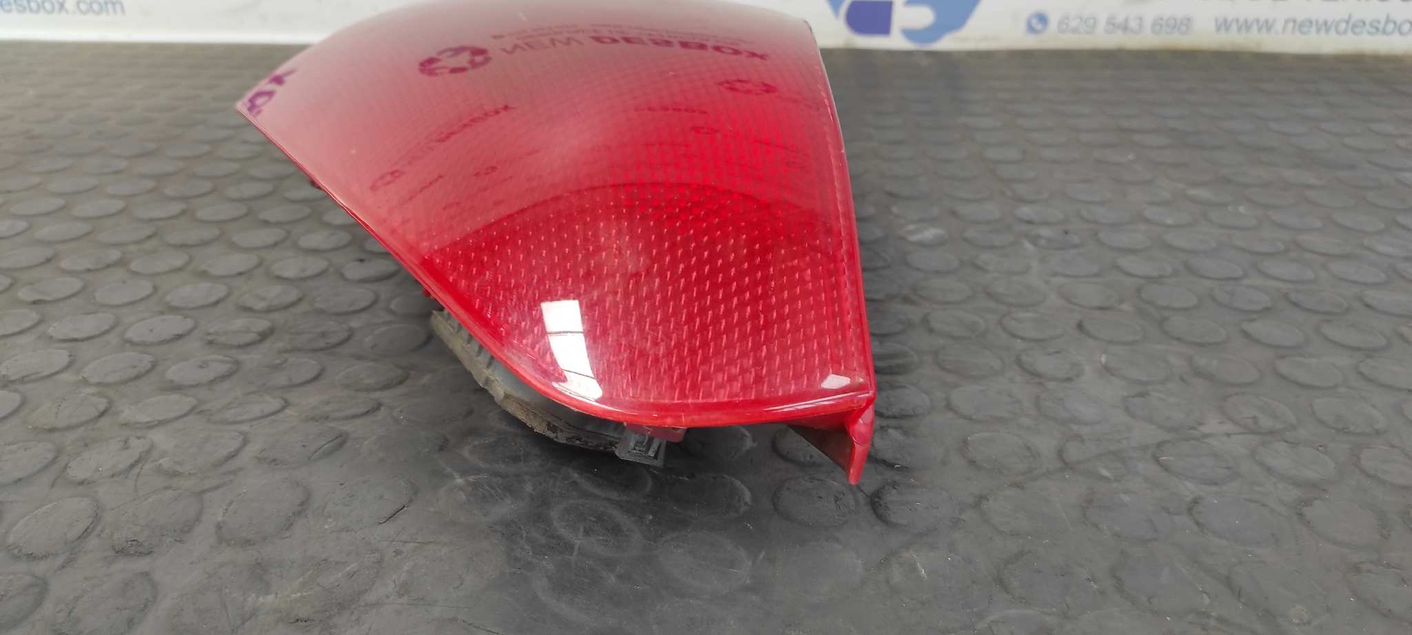 PILOTO TRASERO DERECHO RENAULT CLIO II FASE I (B/CBO) - vista 4