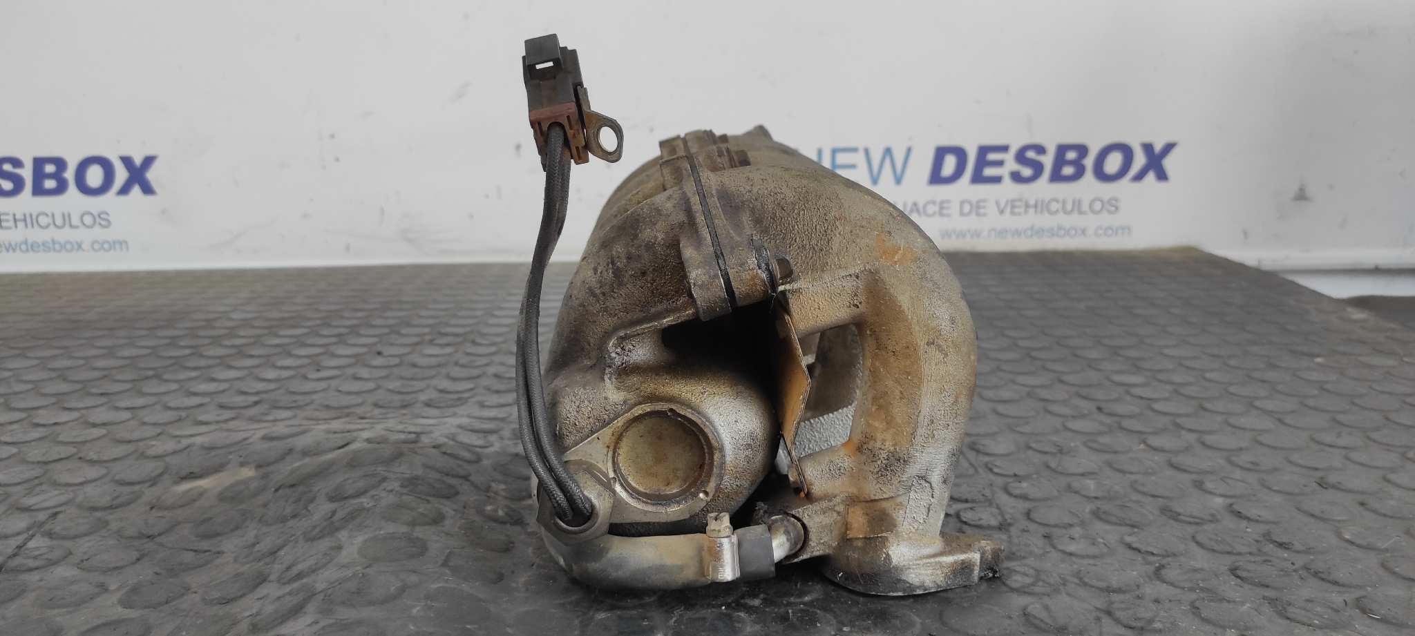 COLECTOR ADMISION NISSAN SERENA (C23M) - vista 6