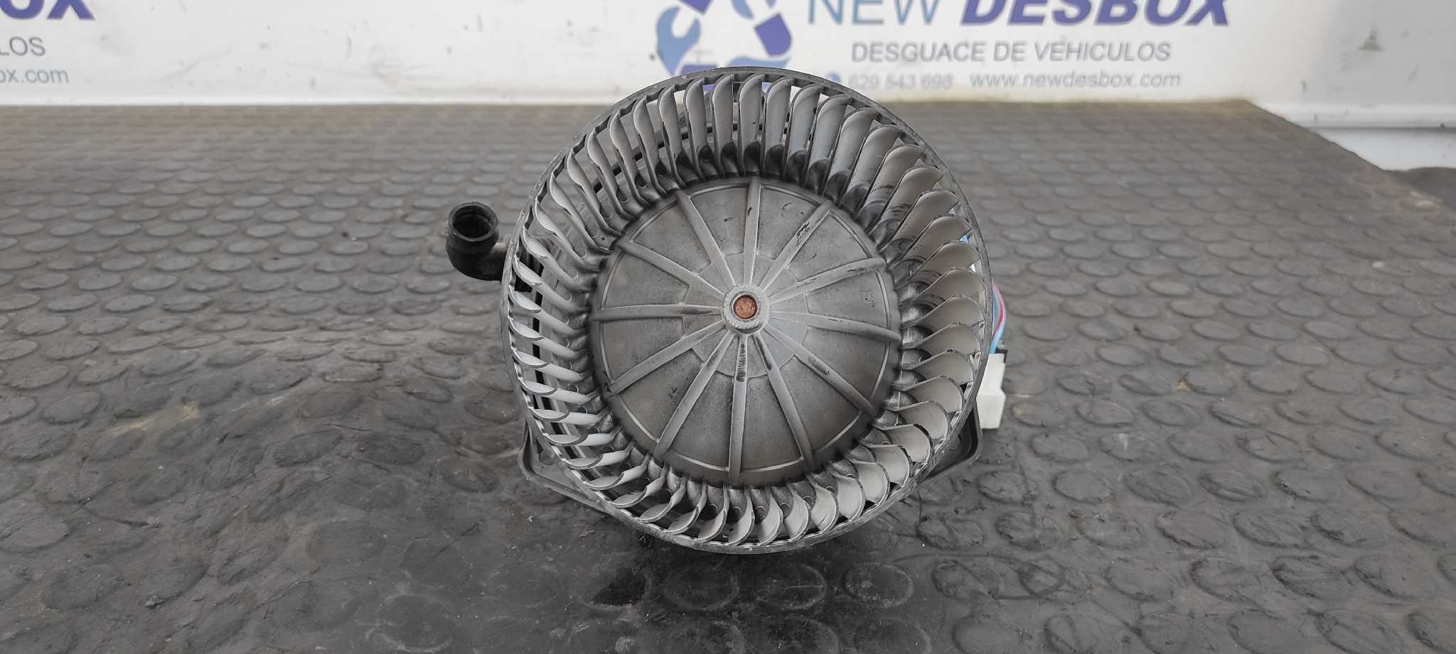 MOTOR CALEFACCION NISSAN VANETTE CARGO (HC23) - vista 4