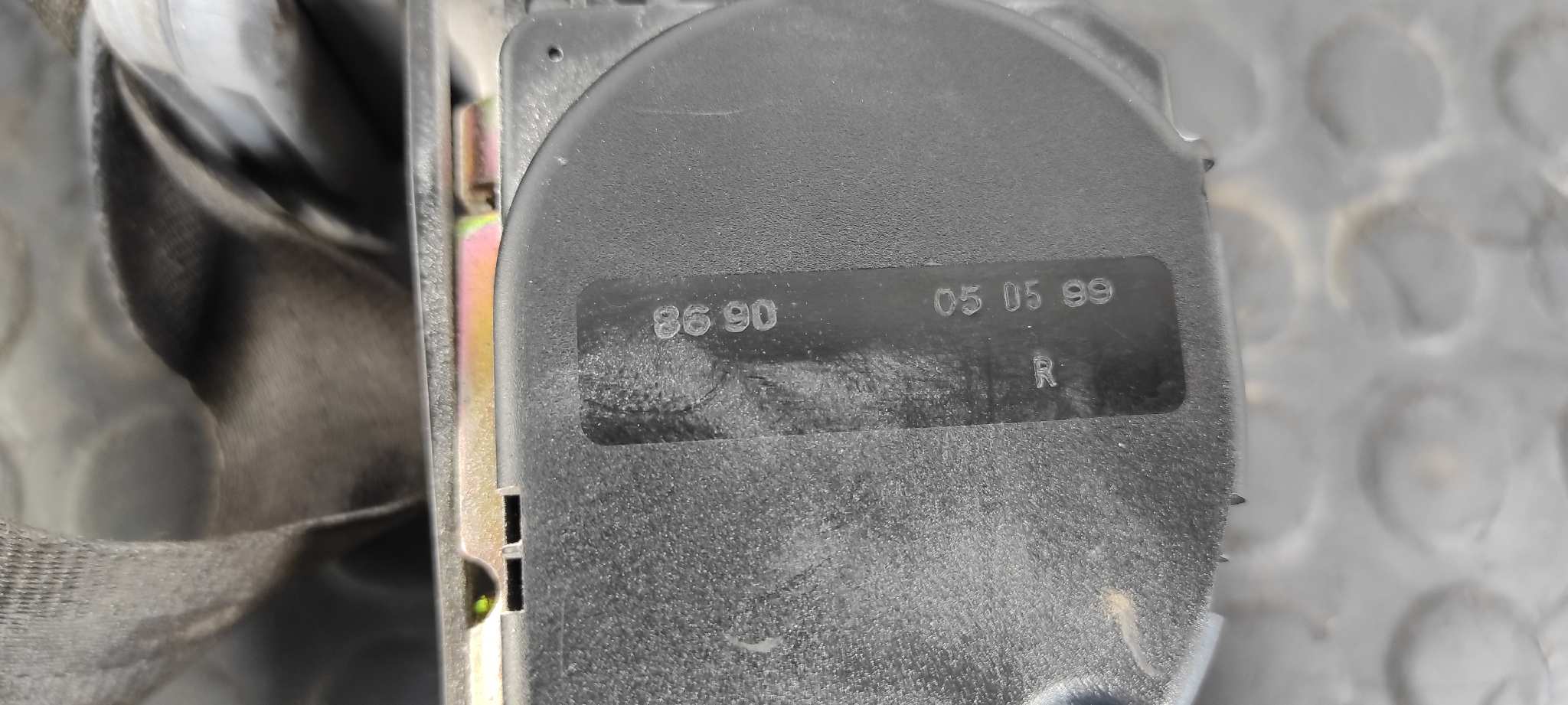 CINTURON DELANTERO DERECHO NISSAN VANETTE CARGO (HC23) - vista 3