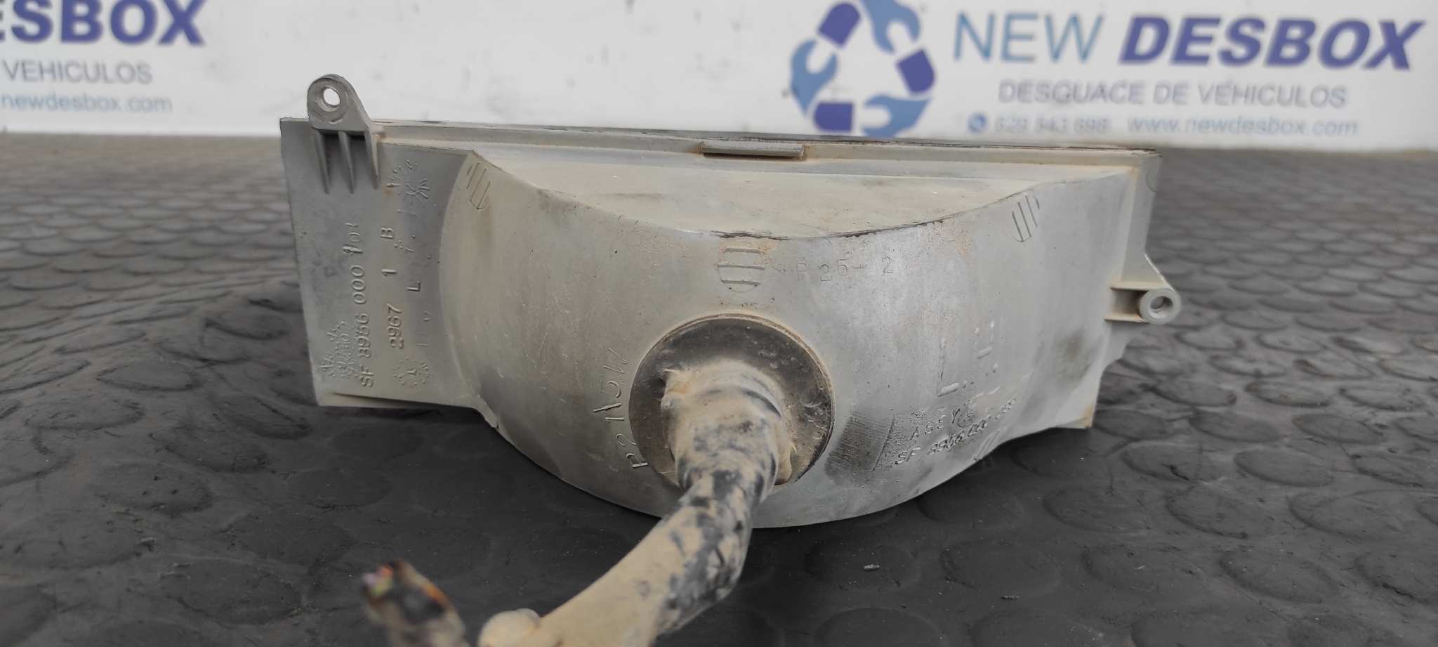 PILOTO DELANTERO IZQUIERDO CHRYSLER JEEP CHEROKEE (J) - vista 3