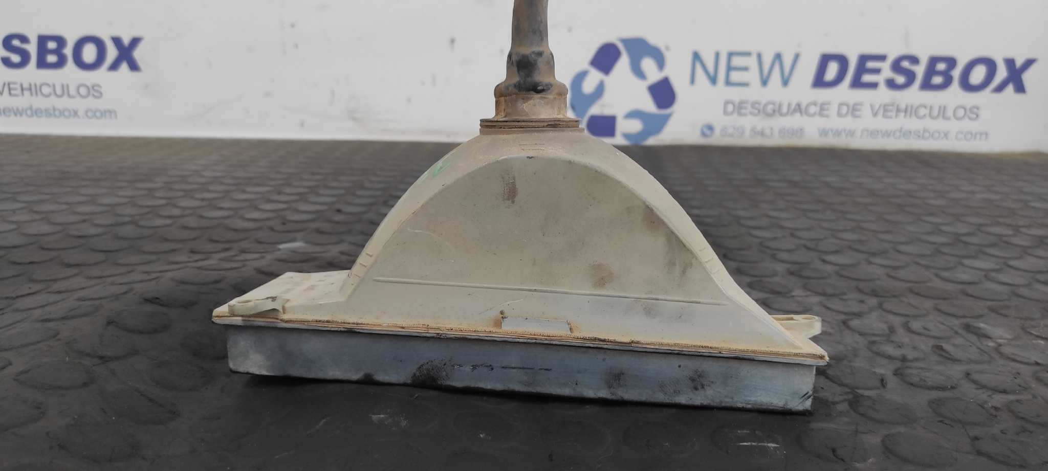 PILOTO DELANTERO DERECHO CHRYSLER JEEP CHEROKEE (J) - vista 5