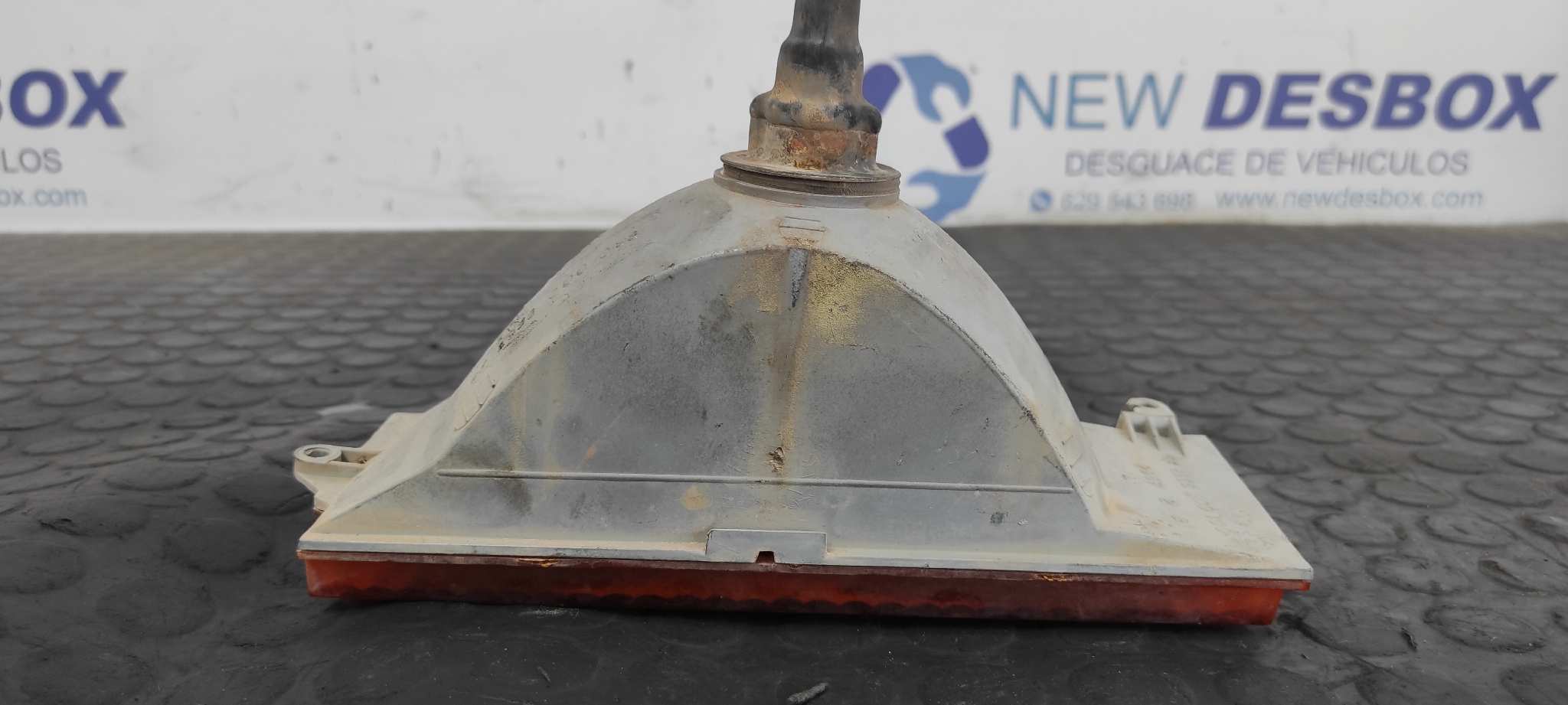 PILOTO DELANTERO DERECHO CHRYSLER JEEP CHEROKEE (J) - vista 4