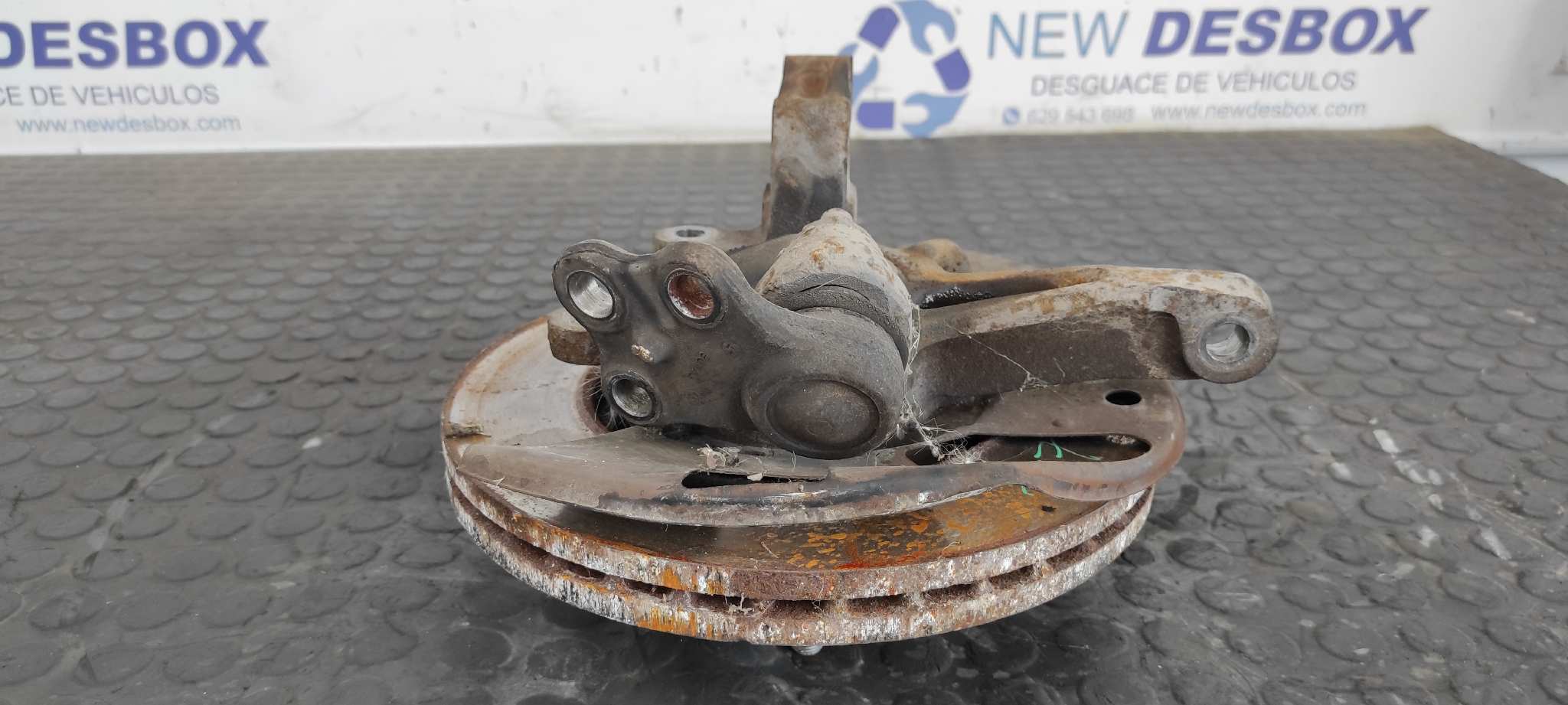 MANGUETA DELANTERA IZQUIERDA NISSAN VANETTE CARGO (HC23) - vista 2