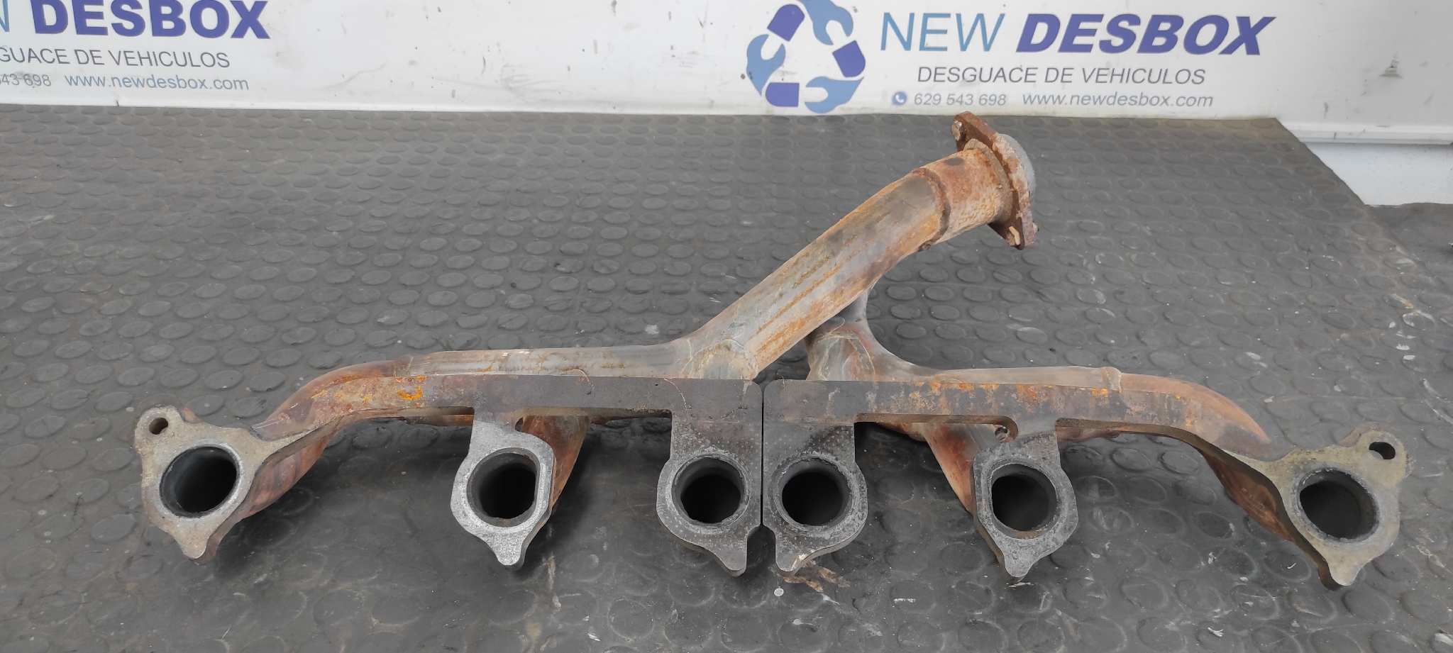 COLECTOR ESCAPE CHRYSLER JEEP CHEROKEE (J)