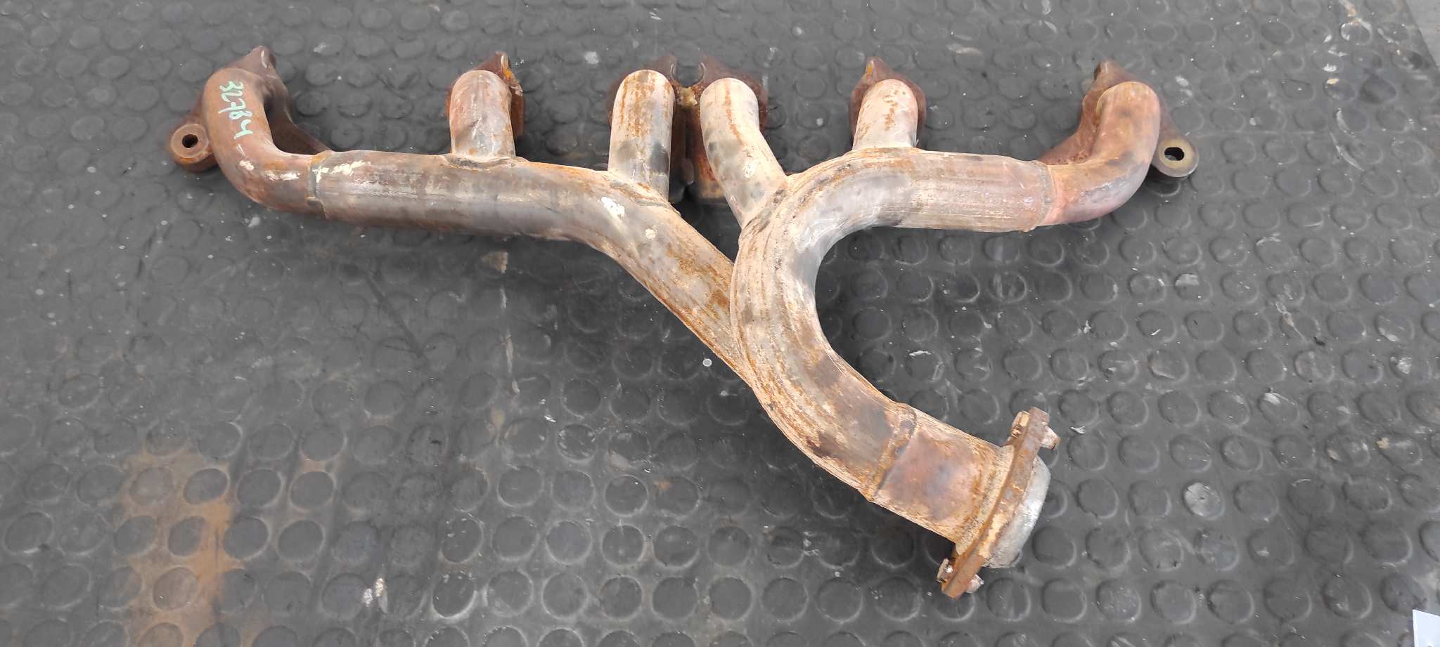 COLECTOR ESCAPE CHRYSLER JEEP CHEROKEE (J) - vista 2