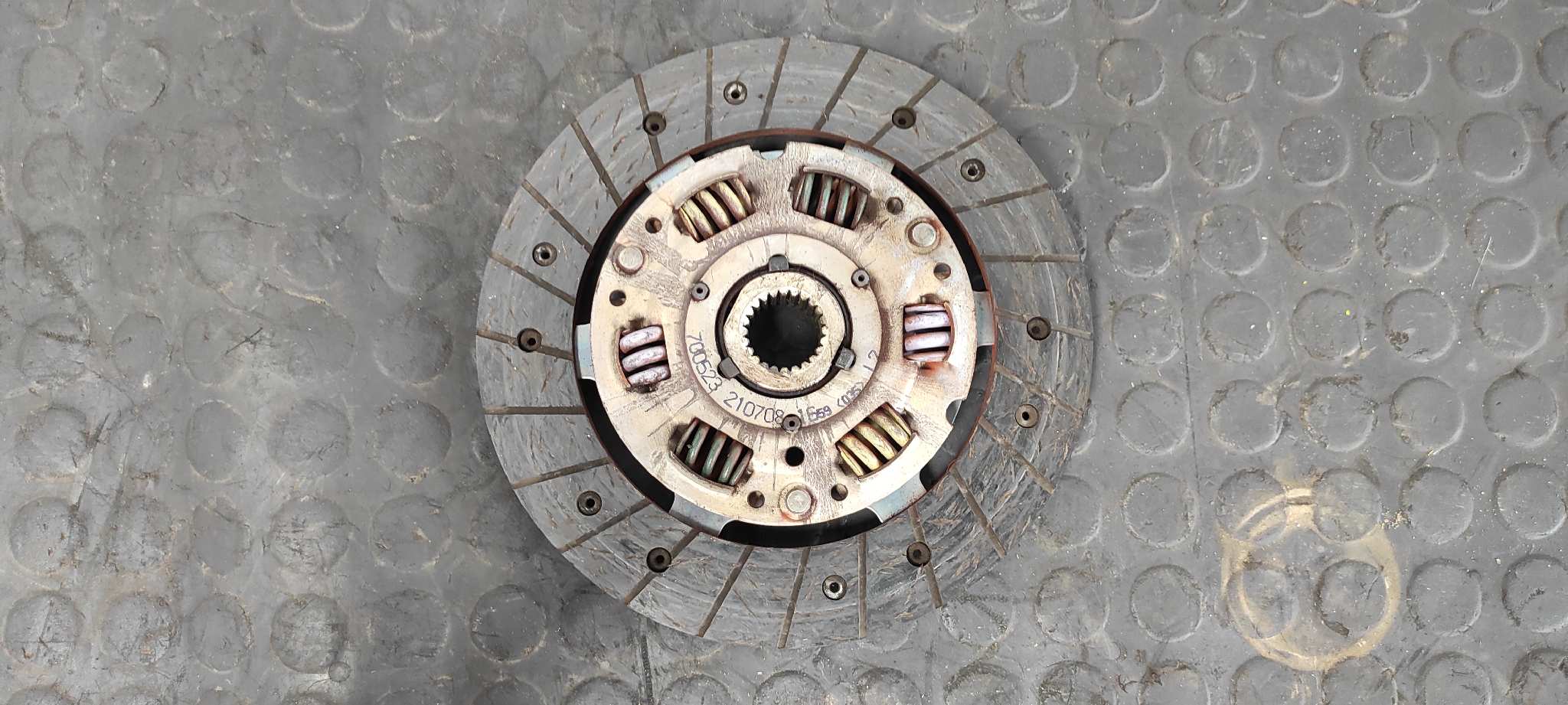 KIT EMBRAGUE NISSAN VANETTE CARGO (HC23) - vista 9