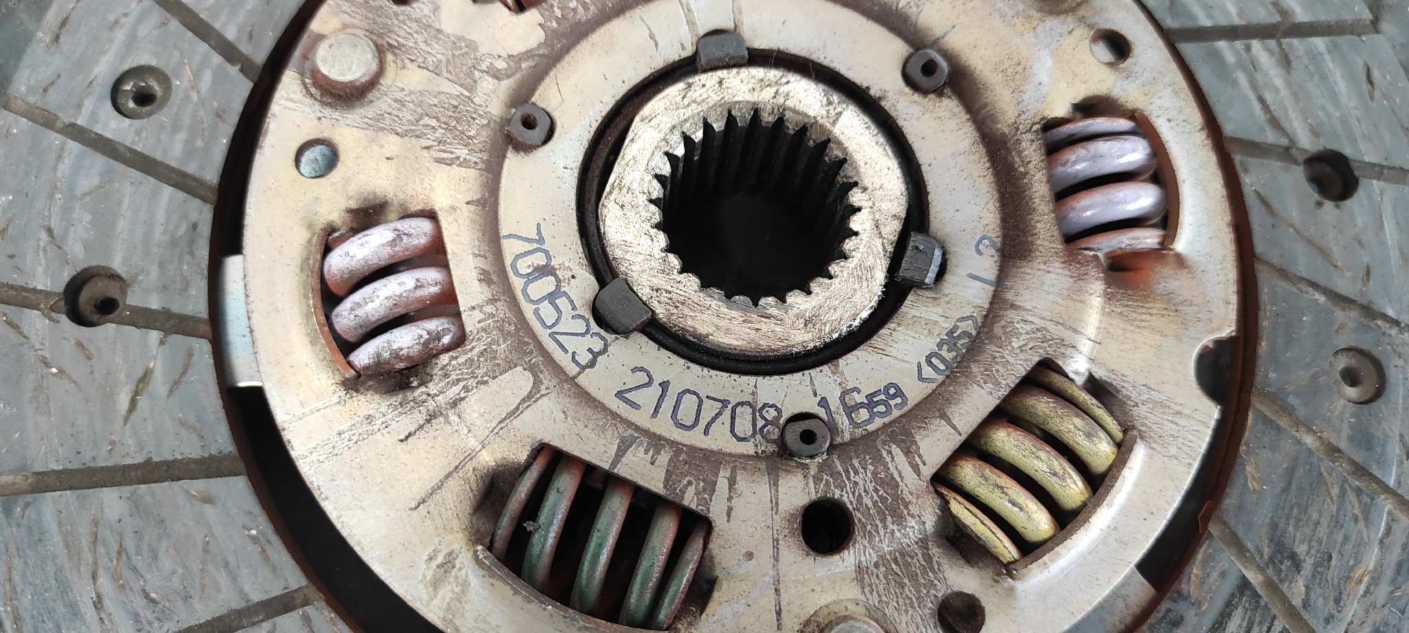 KIT EMBRAGUE NISSAN VANETTE CARGO (HC23) - vista 10